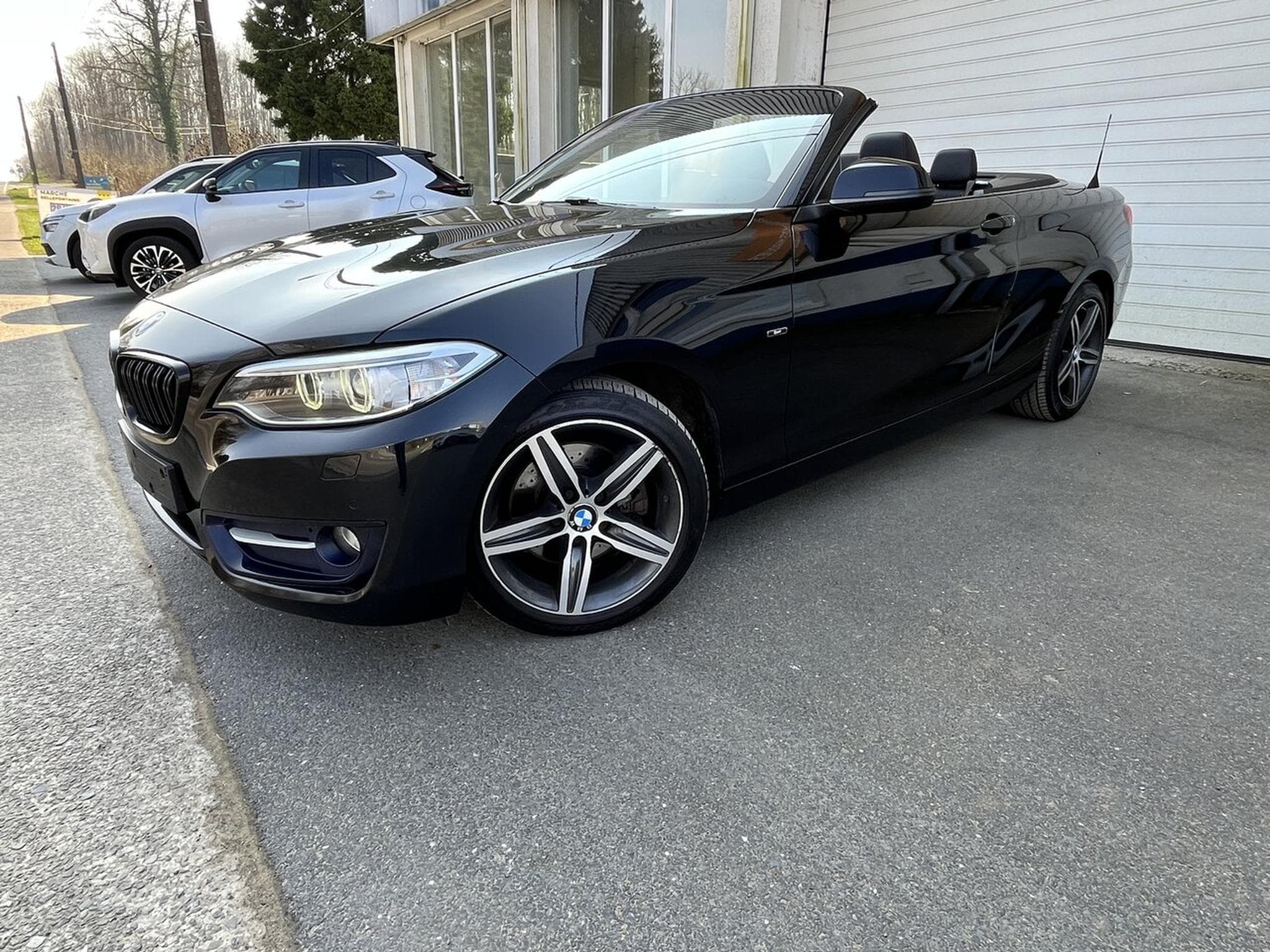 BMW 220 i Cabriolet - pack sport - full cuir chauffant - camera - Xe (2015) - Photo 3