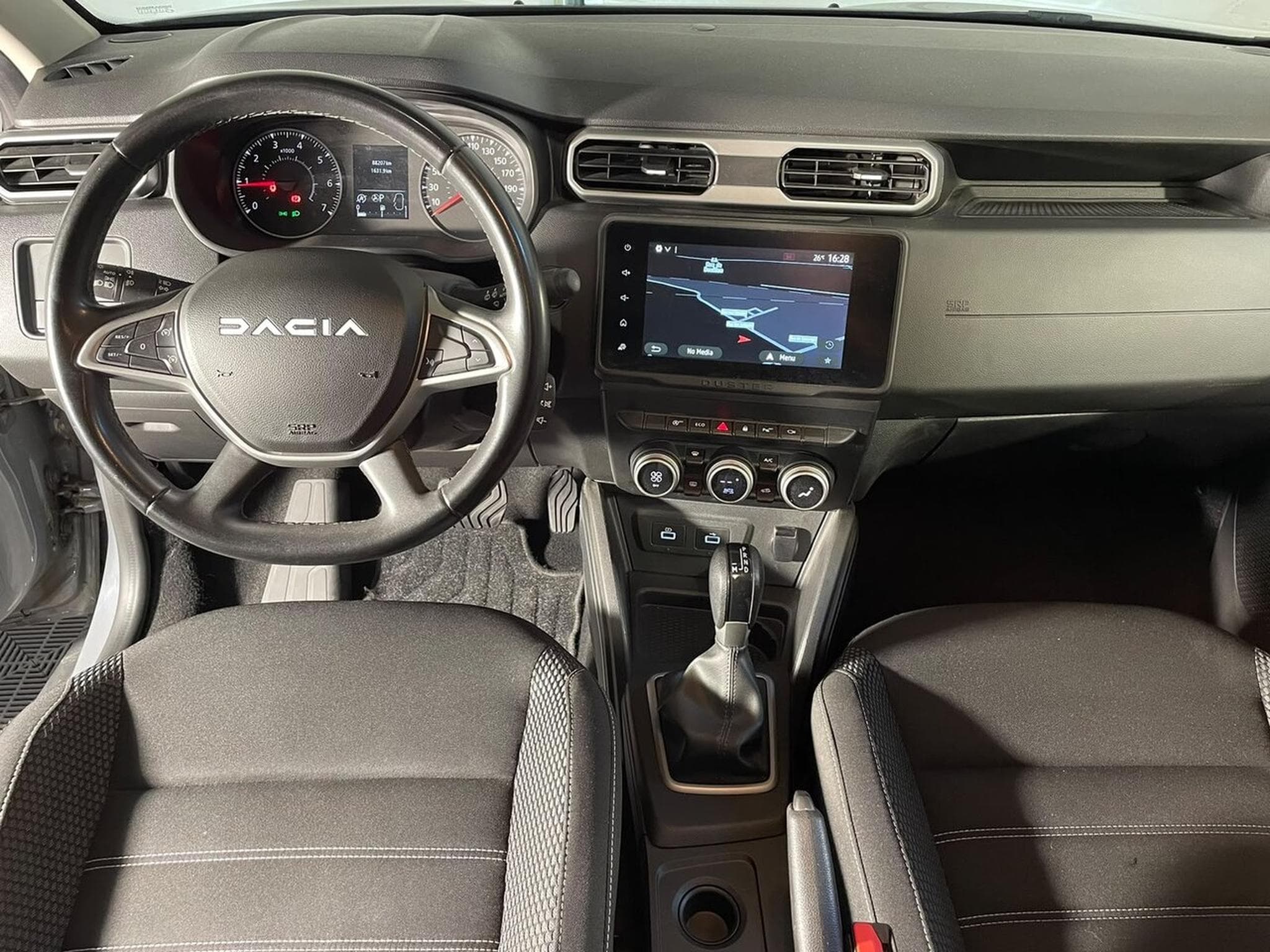 Dacia Duster 1.3 TCE 150 CV AUTO PRESTIGE GPS CARPLAY (2023) - Photo 3