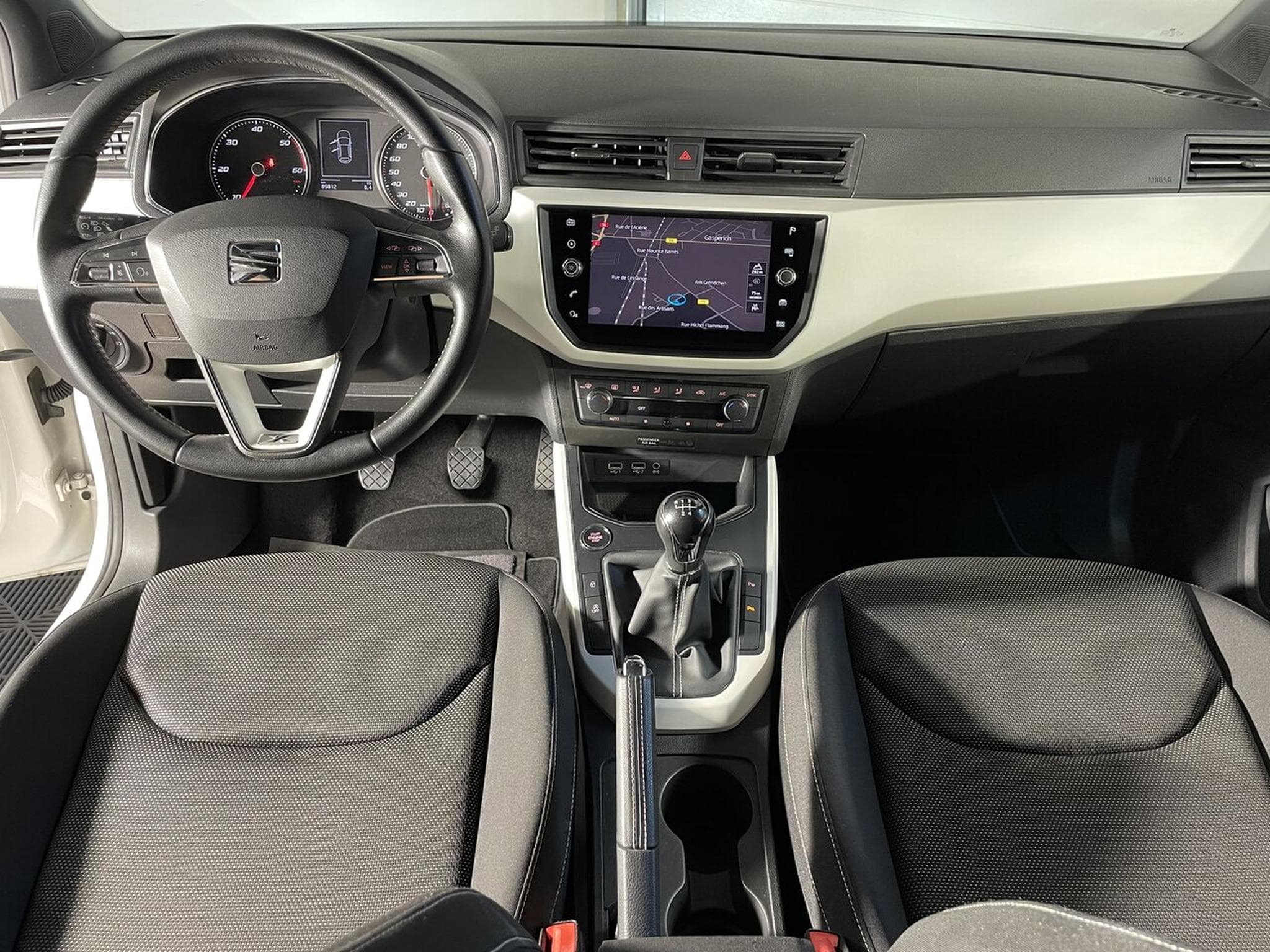 Seat Arona 1.6 TDI 95 CV MOVE XCELLENCE GPS (2018) - Photo 3