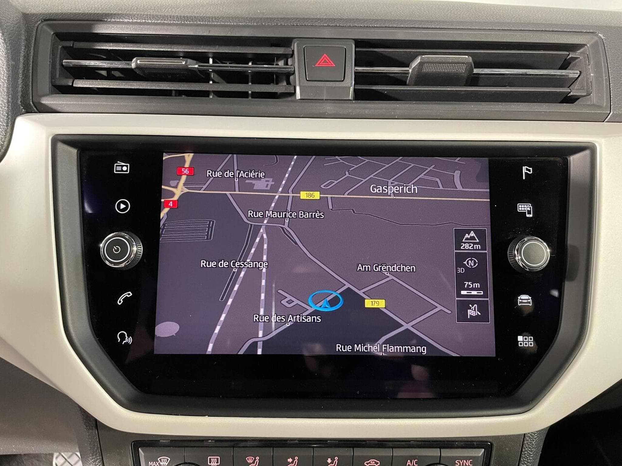 Seat Arona 1.6 TDI 95 CV MOVE XCELLENCE GPS (2018) - Photo 4