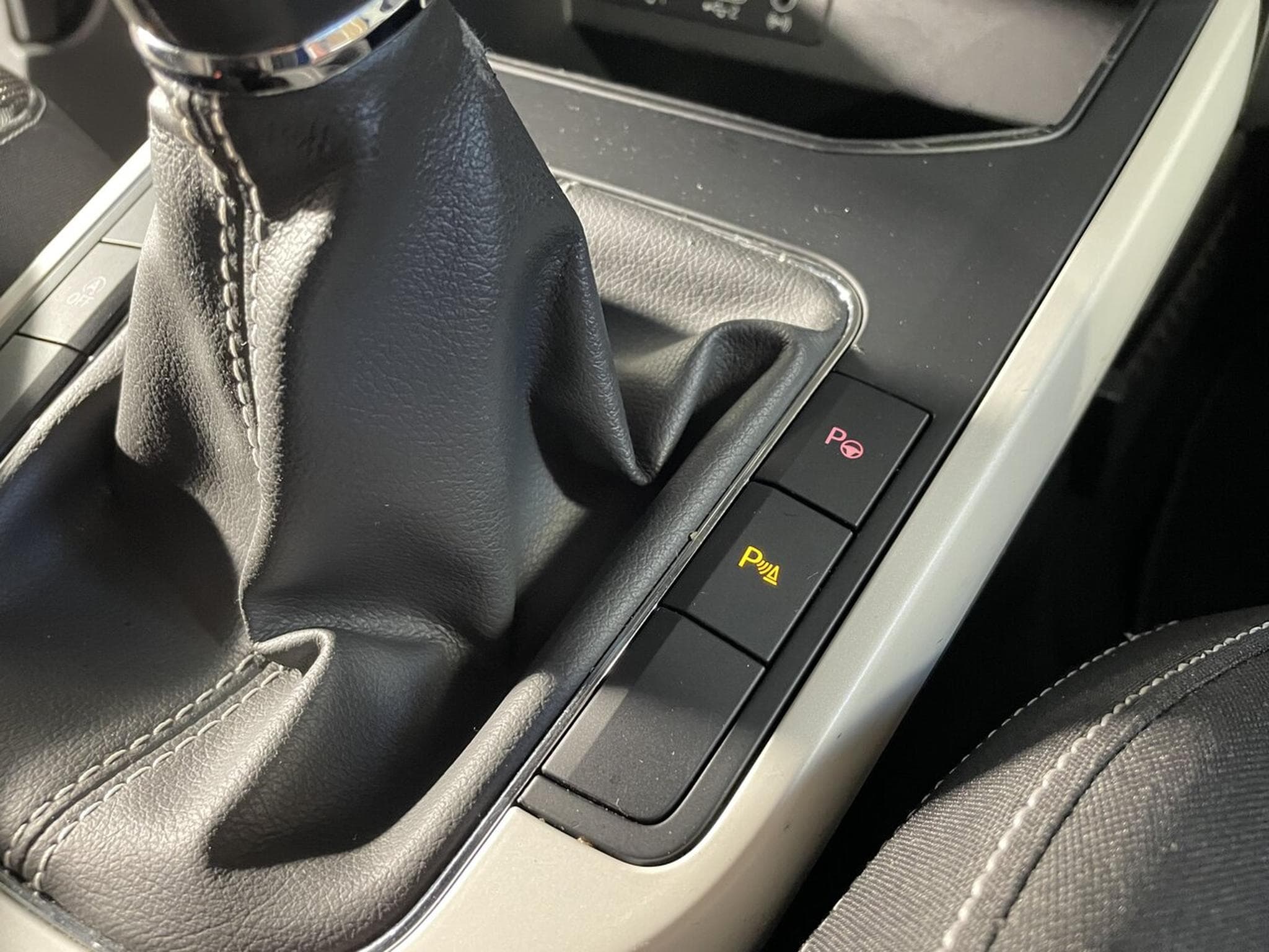 Seat Arona 1.6 TDI 95 CV MOVE XCELLENCE GPS (2018) - Photo 9