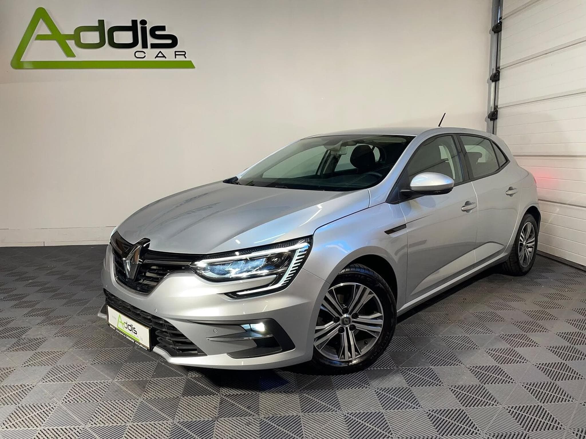 Renault Megane IV 1.3 TCE 140 INTENS CARPLAY (2022) - Photo 1