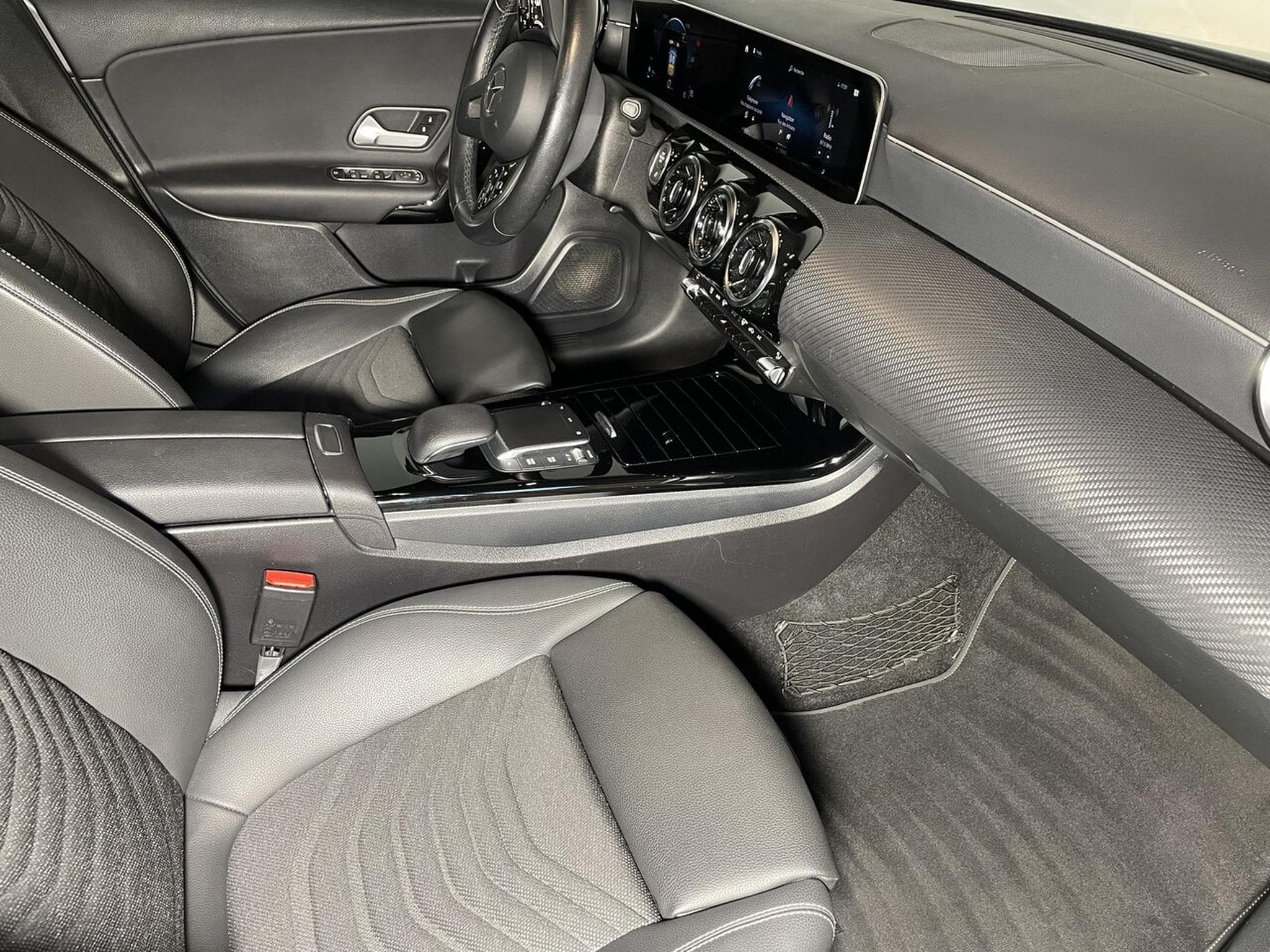 Mercedes A 180 116 7G-DCT PROGRESSIVE LINE GPS (2020) - Photo 10