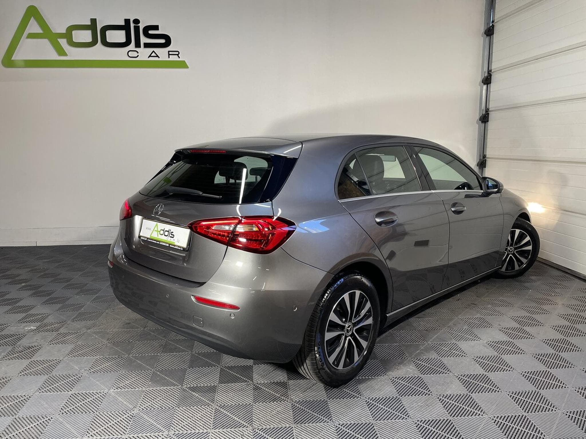 Mercedes A 180 116 7G-DCT PROGRESSIVE LINE GPS (2020) - Photo 2