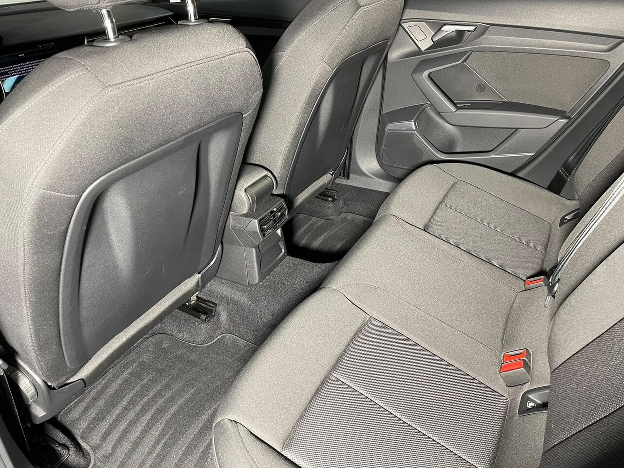 Audi A3 SPORTBACK 35 TDI 150 S-TRONIC BUSINESS CARPLAY (2021) - Photo 10
