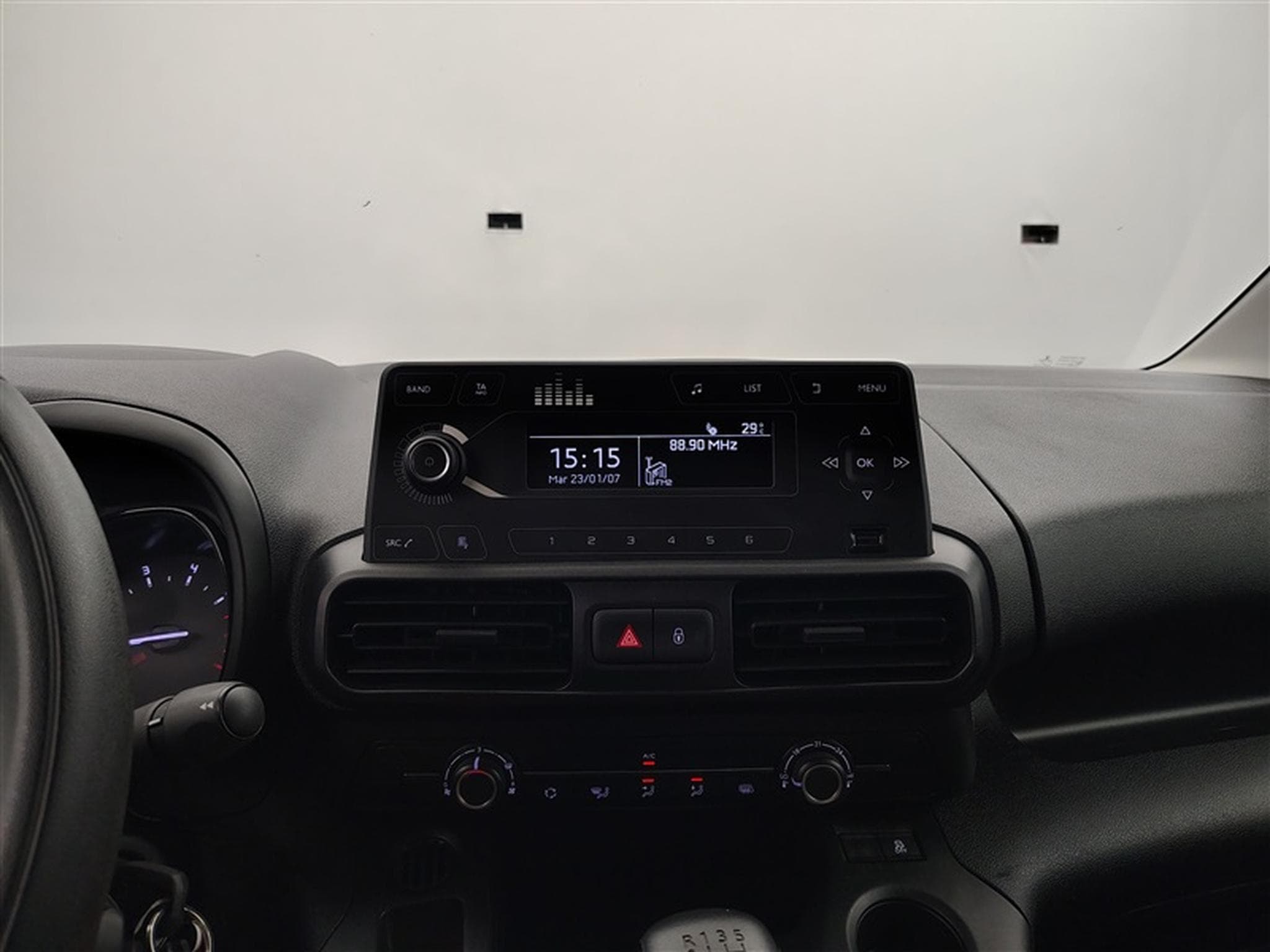 Toyota Proace 1.5 D-4D 130Cv 3PL / CLIM / BLUETOOTH / PDC (2020) - Photo 11