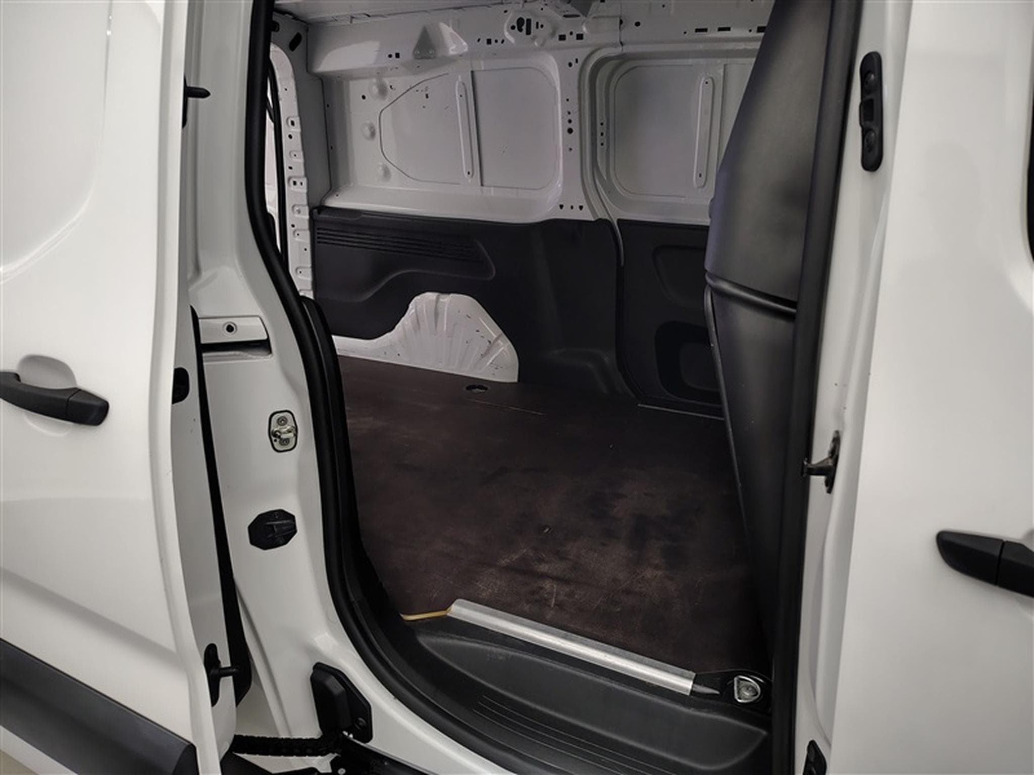Toyota Proace 1.5 D-4D 130Cv 3PL / CLIM / BLUETOOTH / PDC (2020) - Photo 13