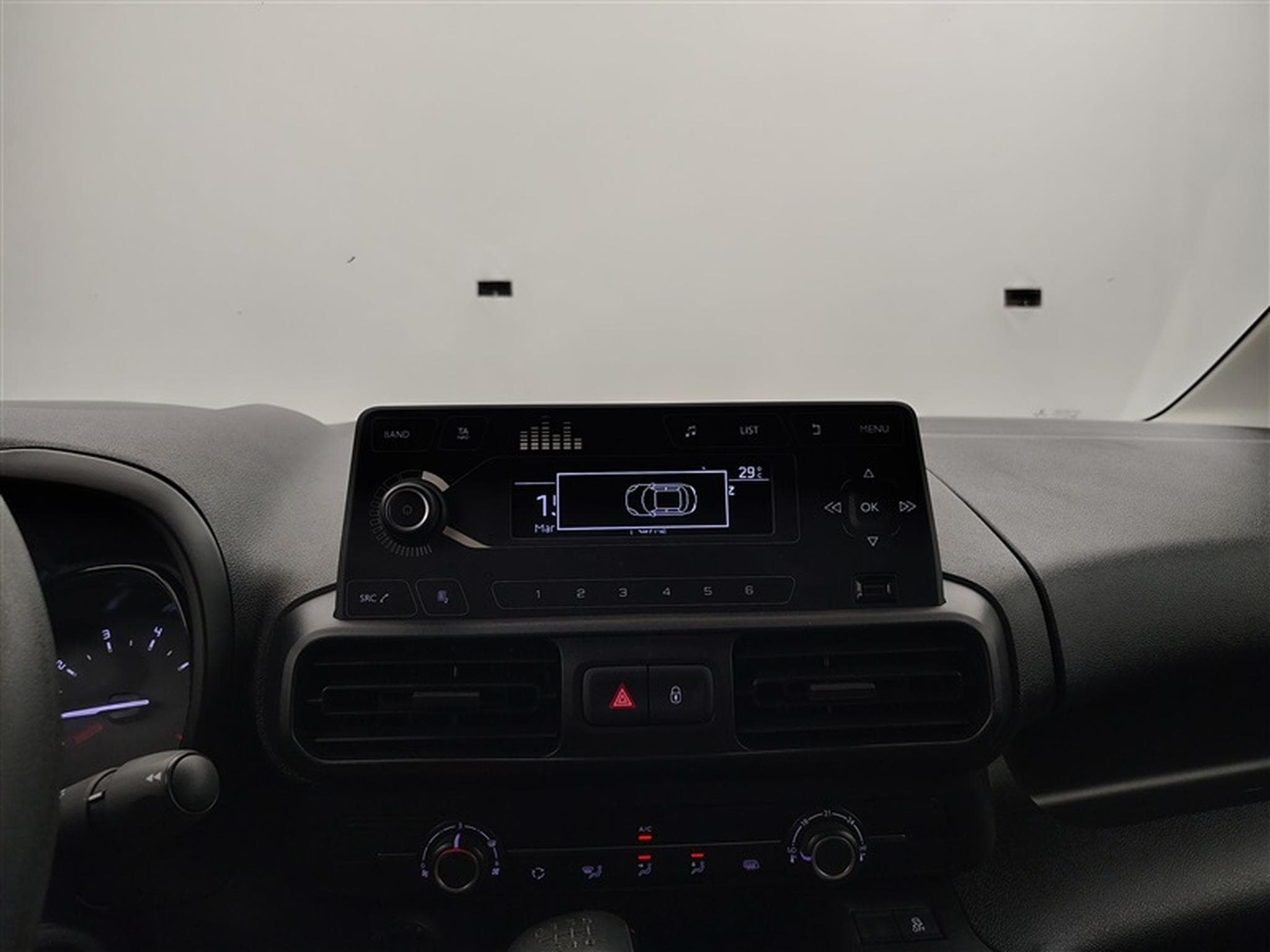 Toyota Proace 1.5 D-4D 130Cv 3PL / CLIM / BLUETOOTH / PDC (2020) - Photo 17