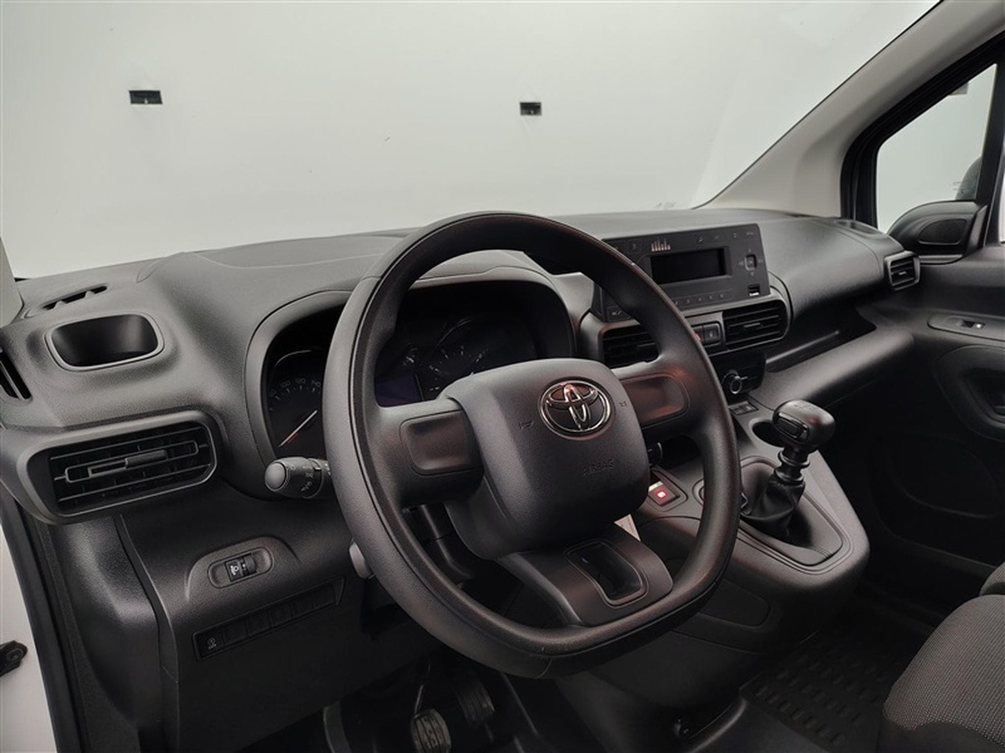 Toyota Proace 1.5 D-4D 130Cv 3PL / CLIM / BLUETOOTH / PDC (2020) - Photo 8