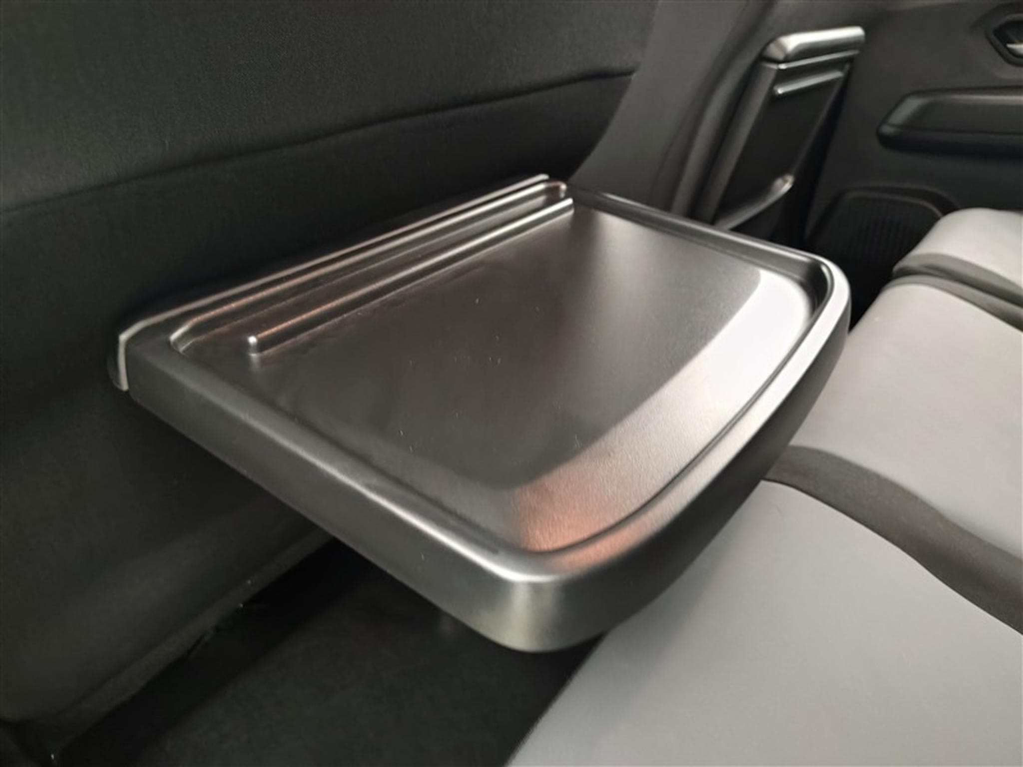 Dacia Jogger Hybrid 1.6 Extreme 7PL / NAVI / CARPLAY / CAMERA (2025) - Photo 19