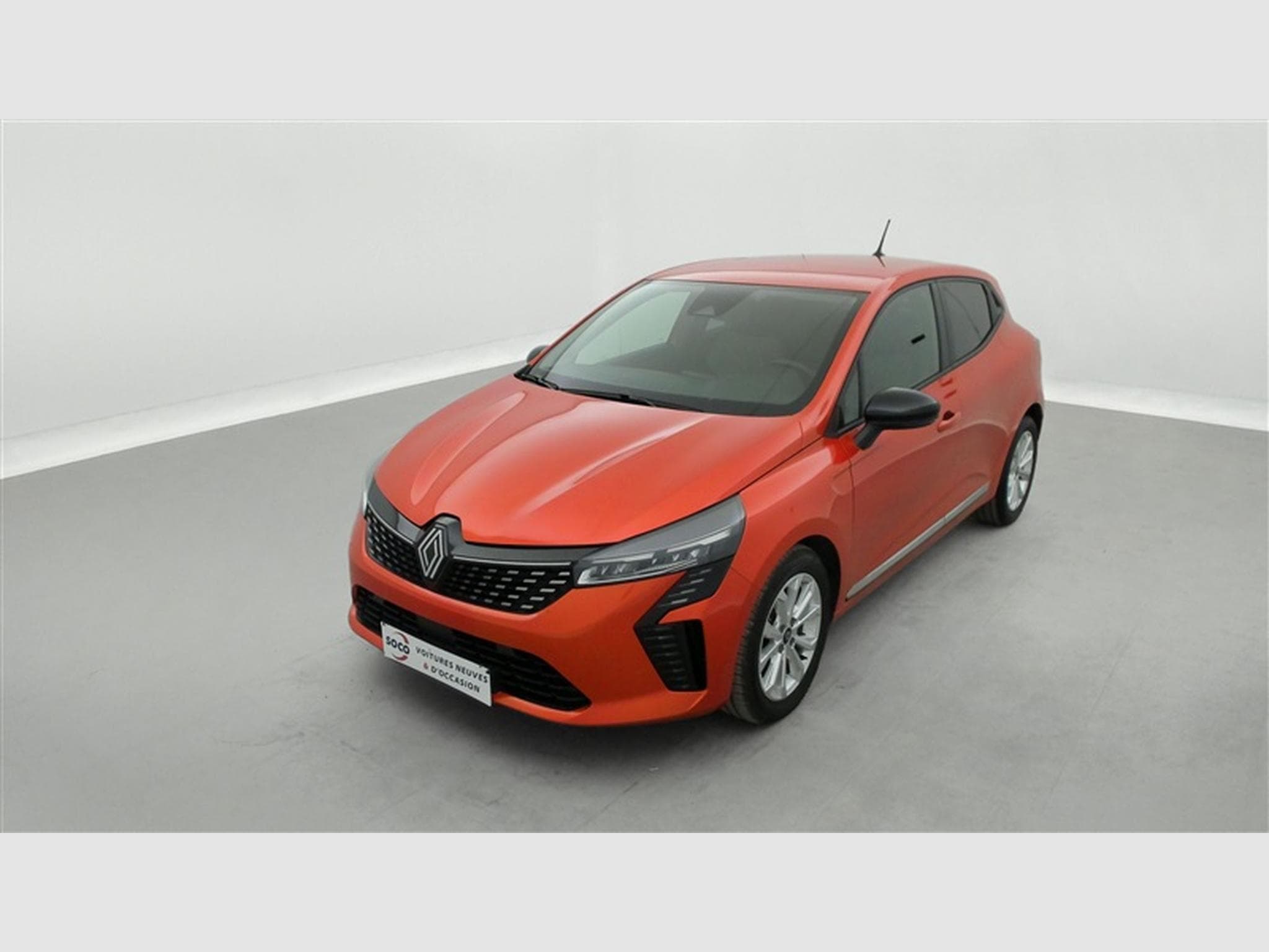 Renault Clio 1.0 TCe Evolution (2024) - Photo 1