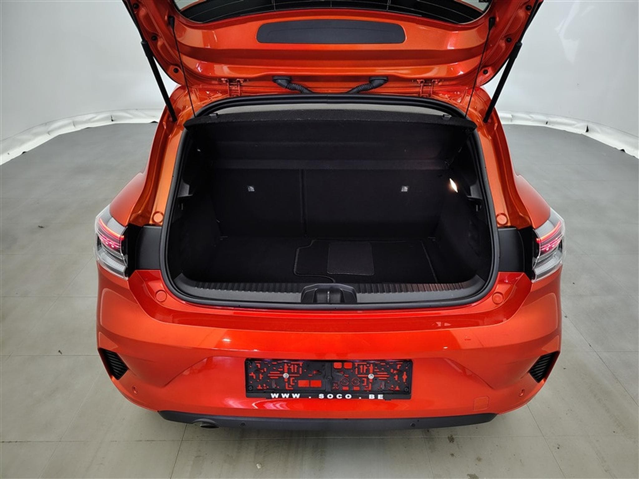 Renault Clio 1.0 TCe Evolution (2024) - Photo 14