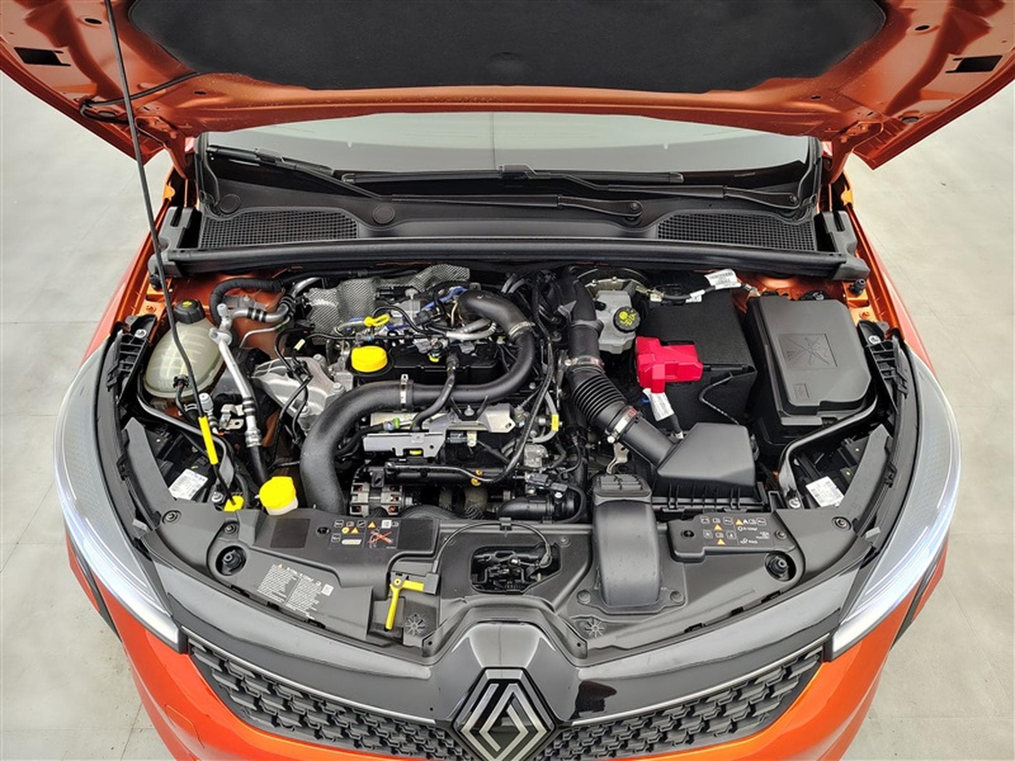 Renault Clio 1.0 TCe Evolution (2024) - Photo 19