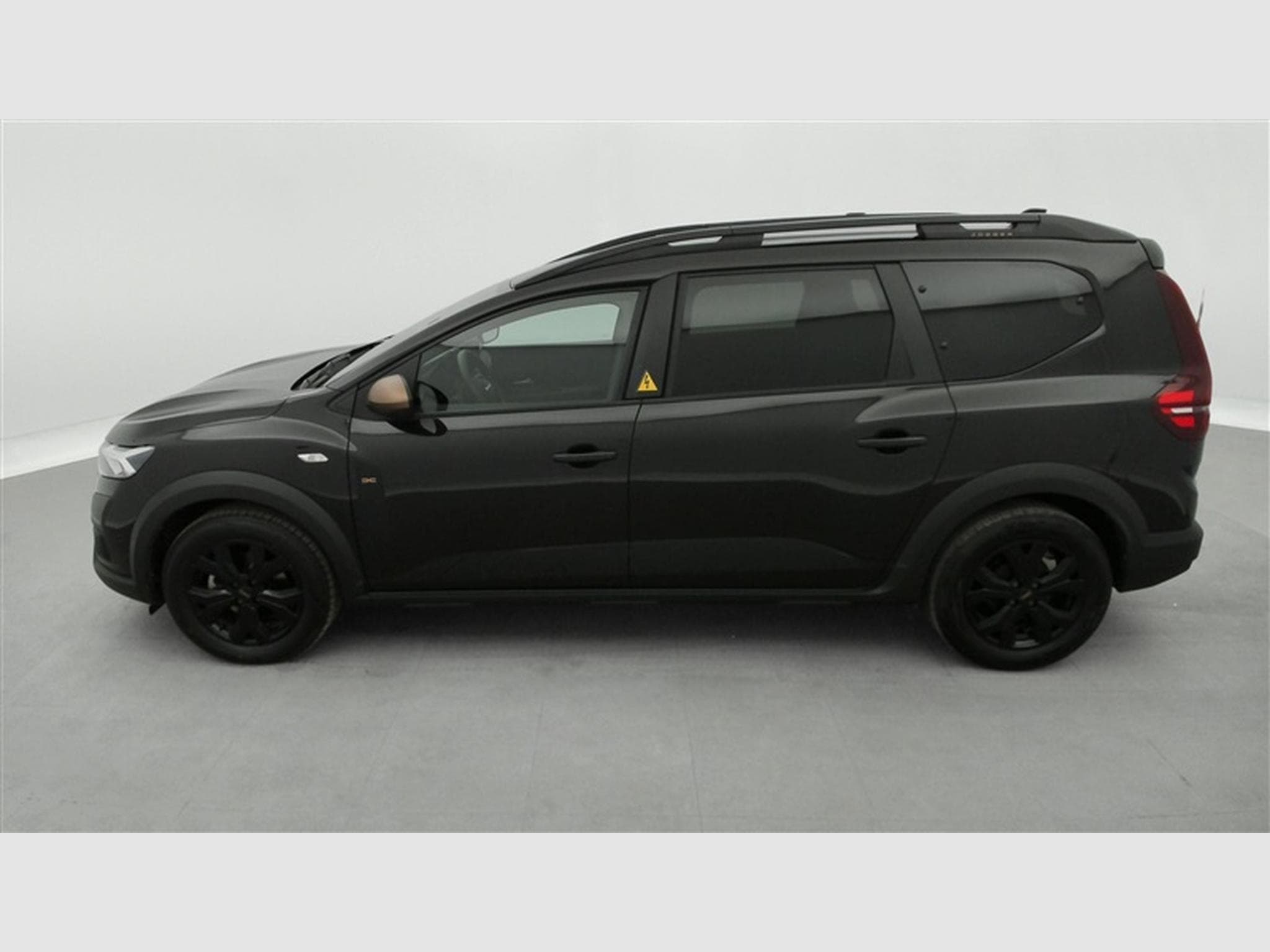 Dacia Jogger Hybrid 1.6 Extreme 7PL / NAVI / CARPLAY / CAMERA (2025) - Photo 3