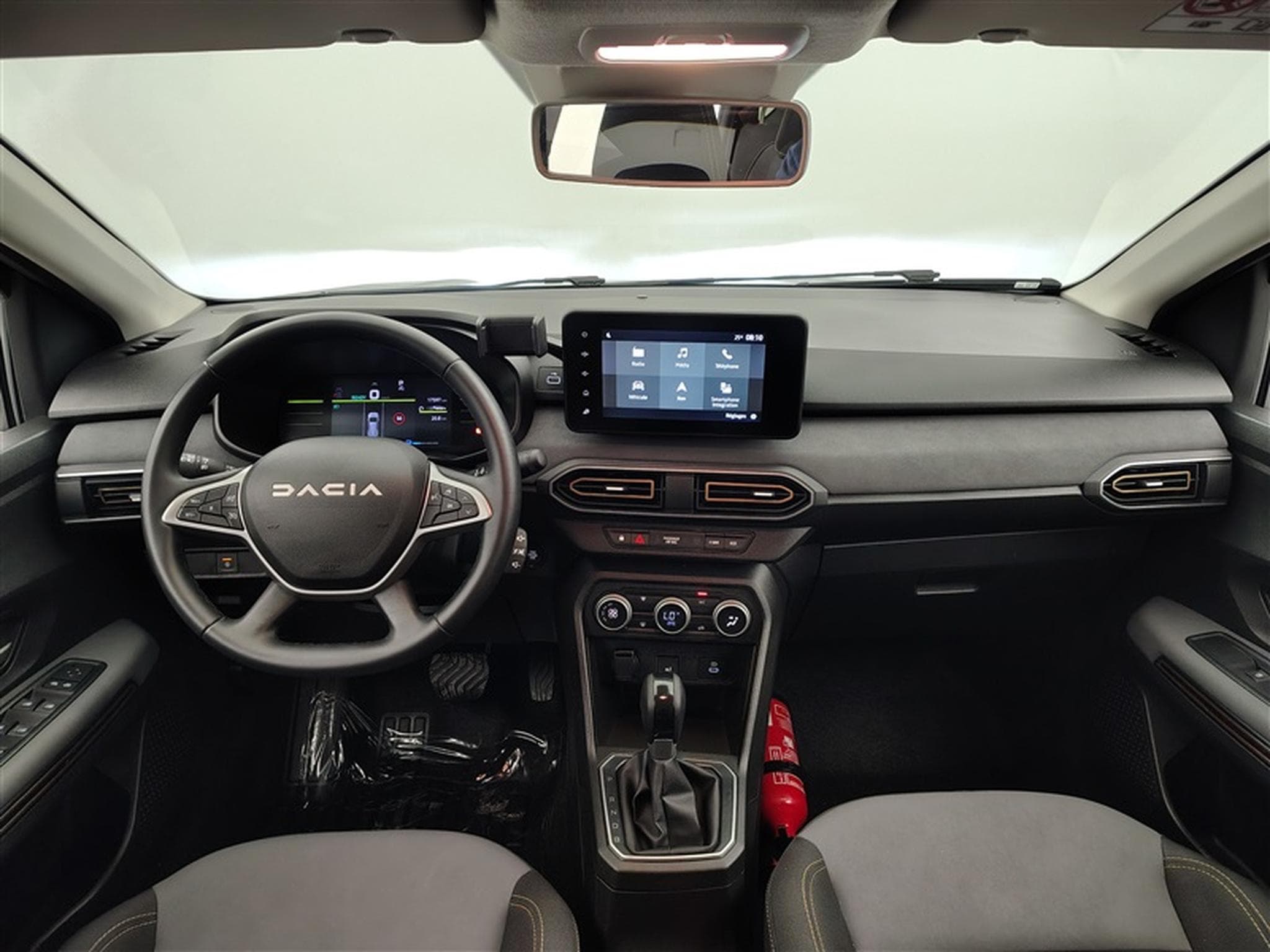 Dacia Jogger Hybrid 1.6 Extreme 7PL / NAVI / CARPLAY / CAMERA (2025) - Photo 8