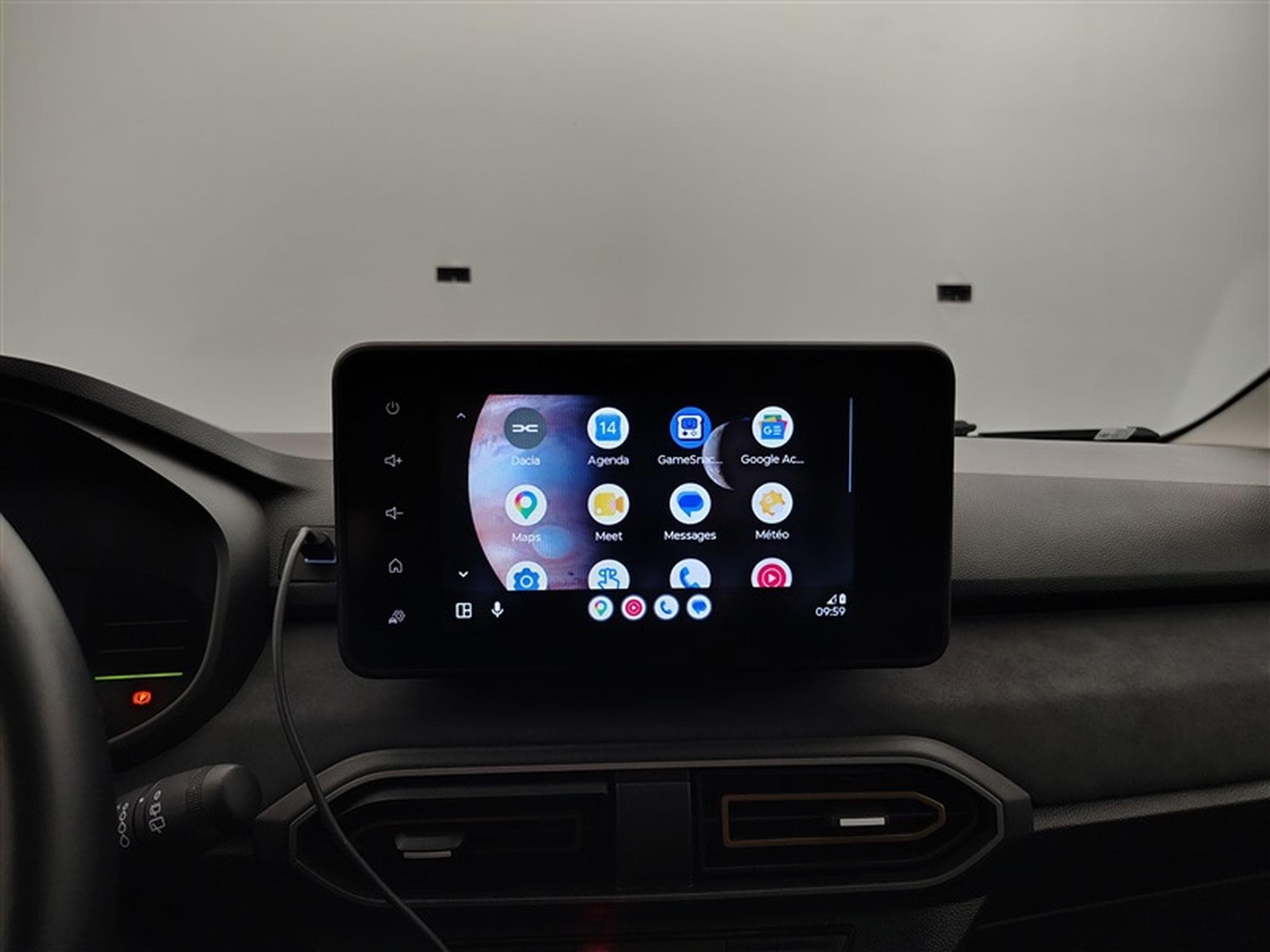 Dacia Jogger Hybrid 1.6 Extreme 7PL / NAVI / CARPLAY / CAMERA (2025) - Photo 20
