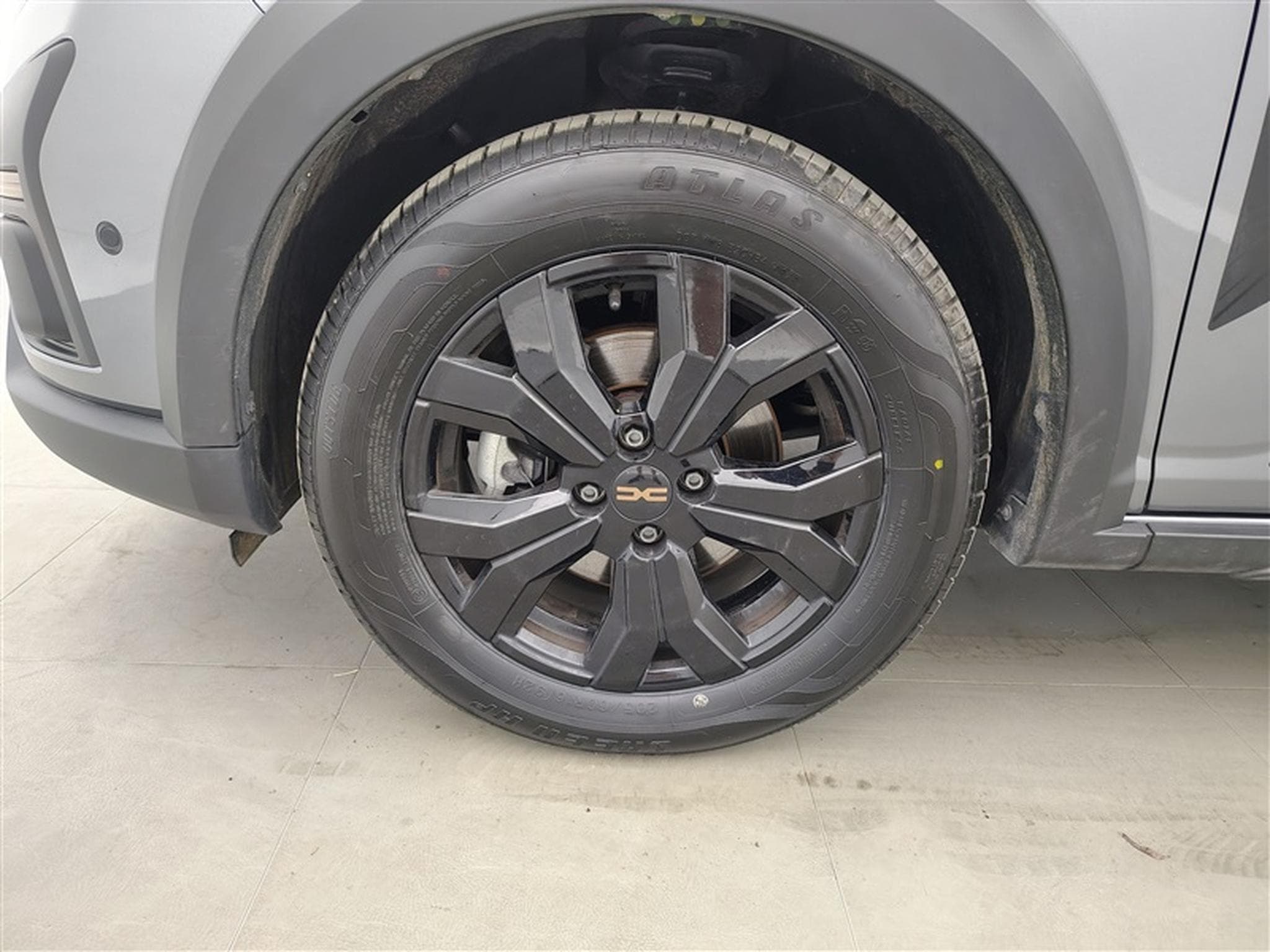 Dacia Jogger Hybrid 1.6 Extreme 7PL / NAVI / CARPLAY / CAMERA (2025) - Photo 6