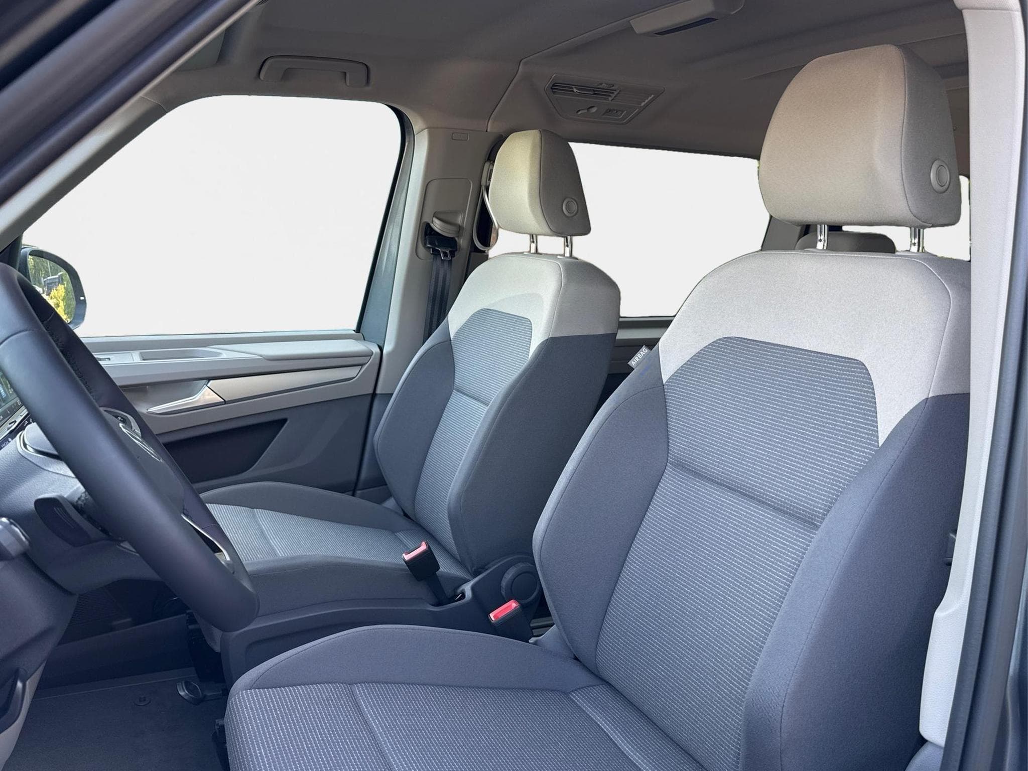 VW T7 Business (2026) - Photo 15