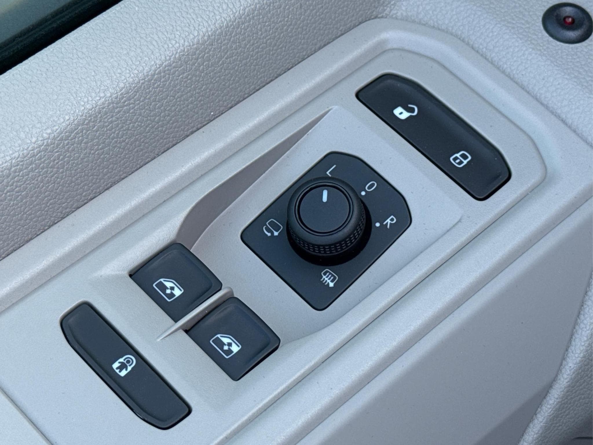 VW T7 Business (2026) - Photo 20