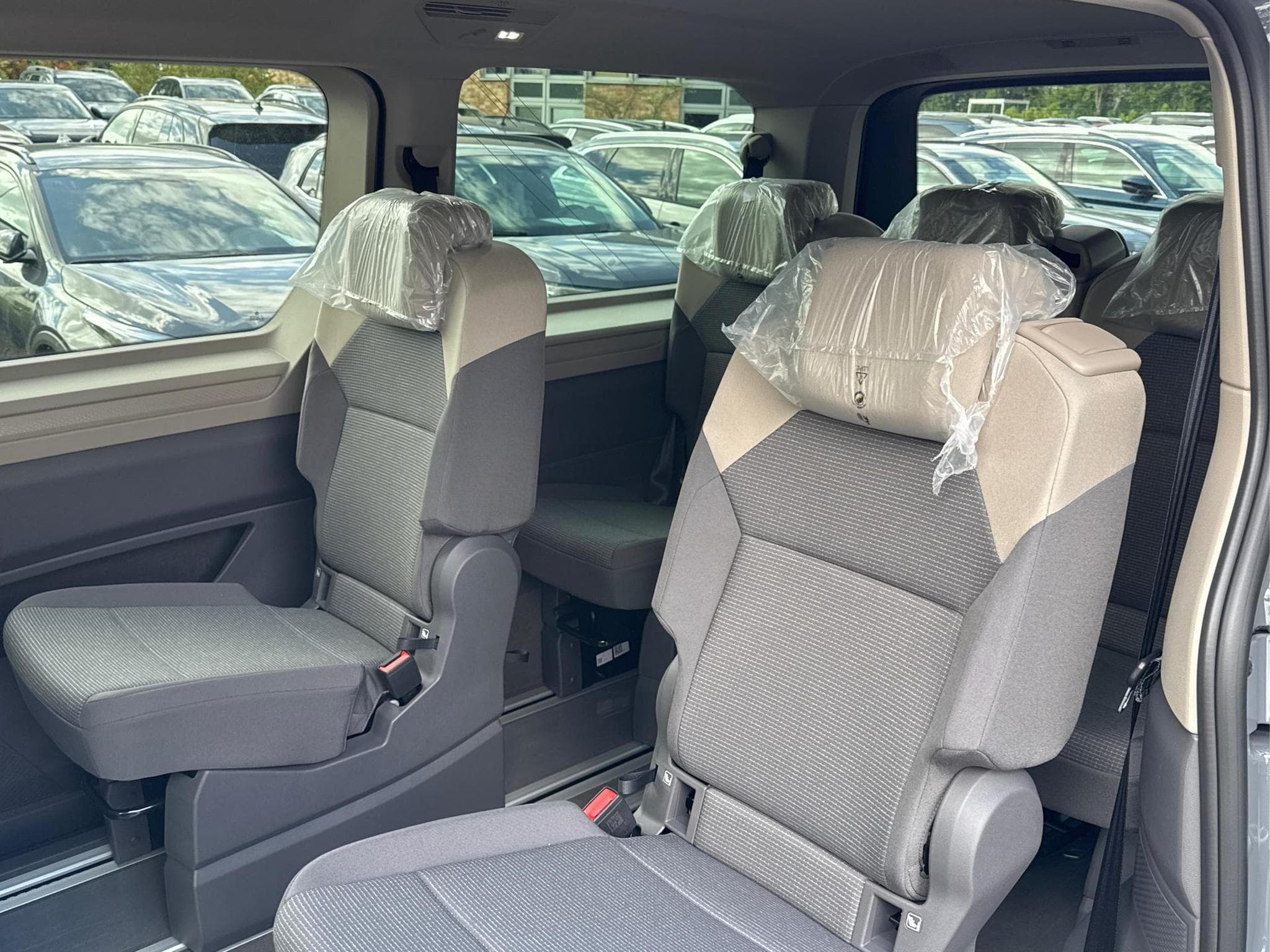 VW T7 Business (2026) - Photo 16