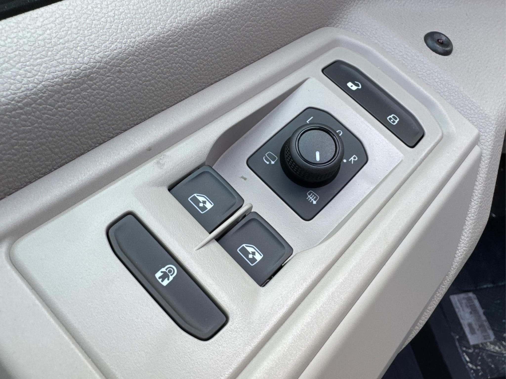 VW T7 Business (2026) - Photo 14