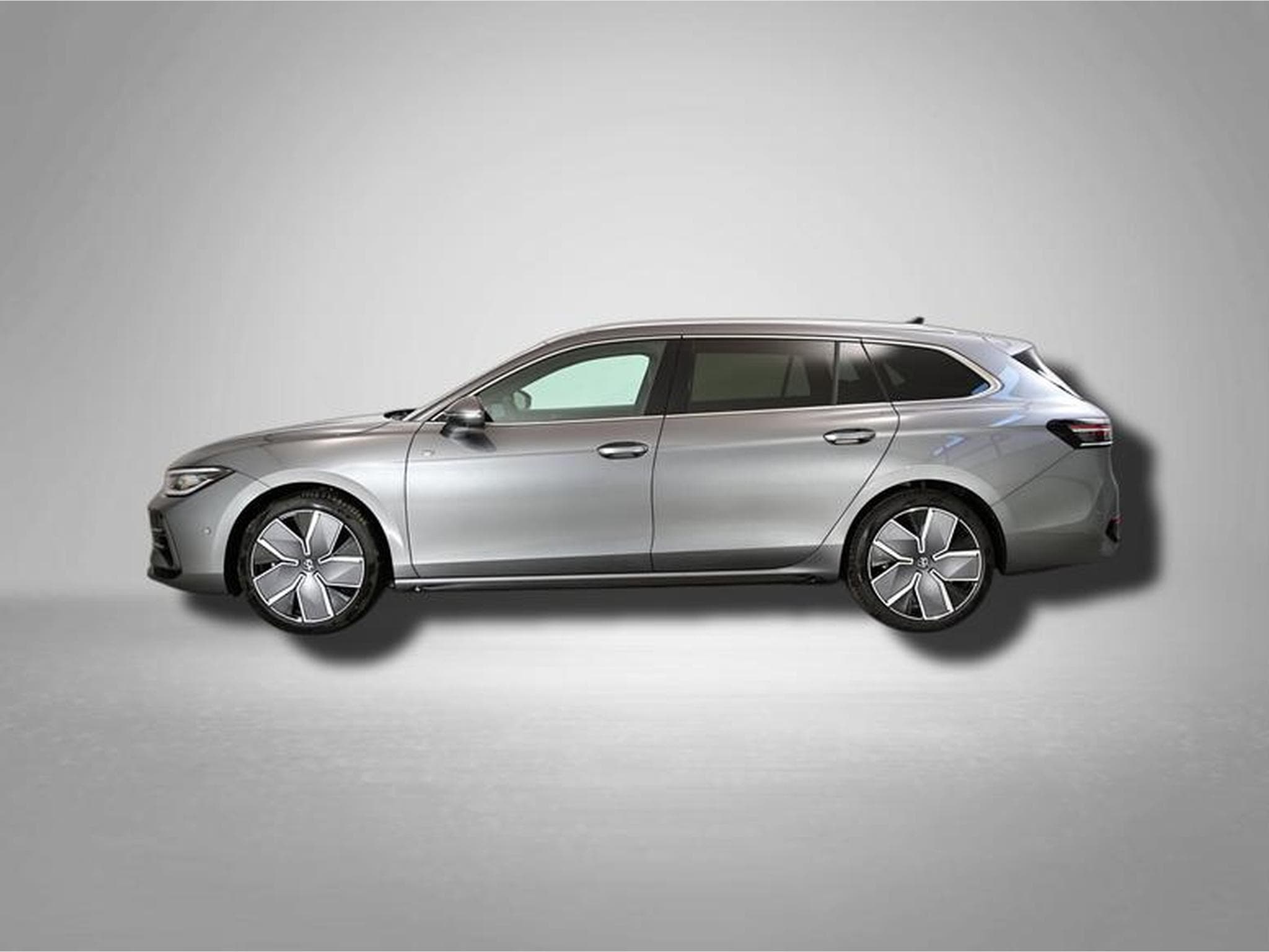 VW Passat Variant R-Line 2.0 TSI 7-Gang-DSG 4MOTION (2025) - Photo 2