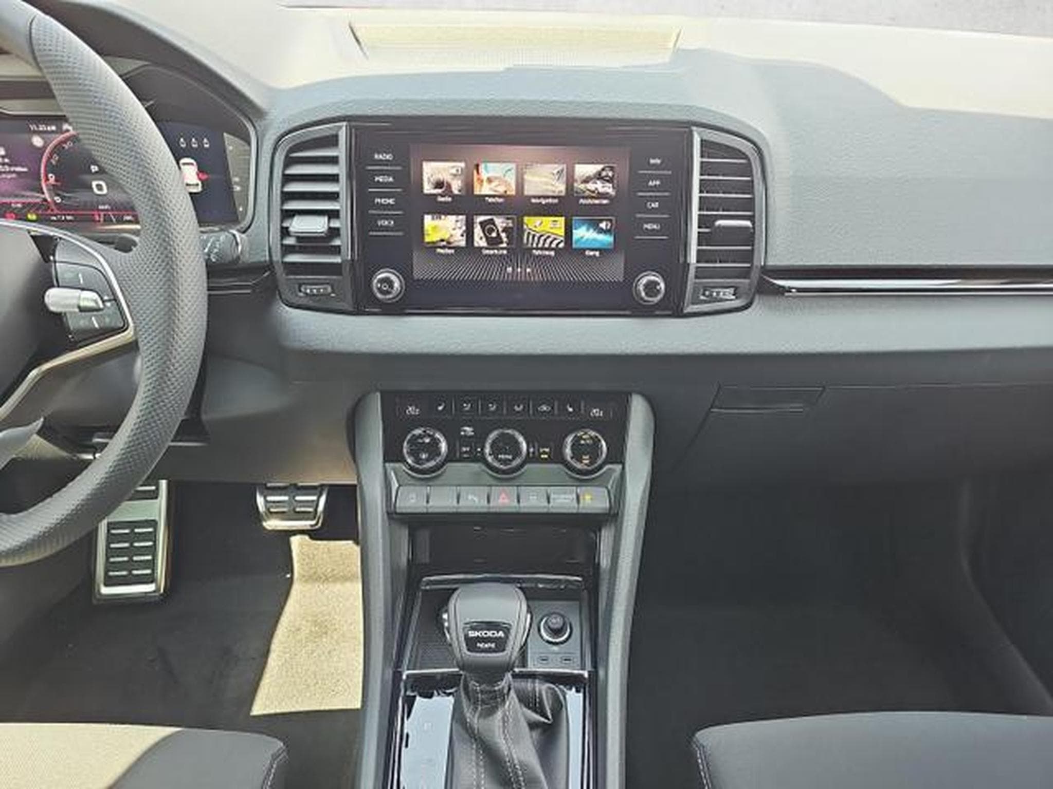 Skoda Karoq Sportline 4x4 (2026) - Photo 12