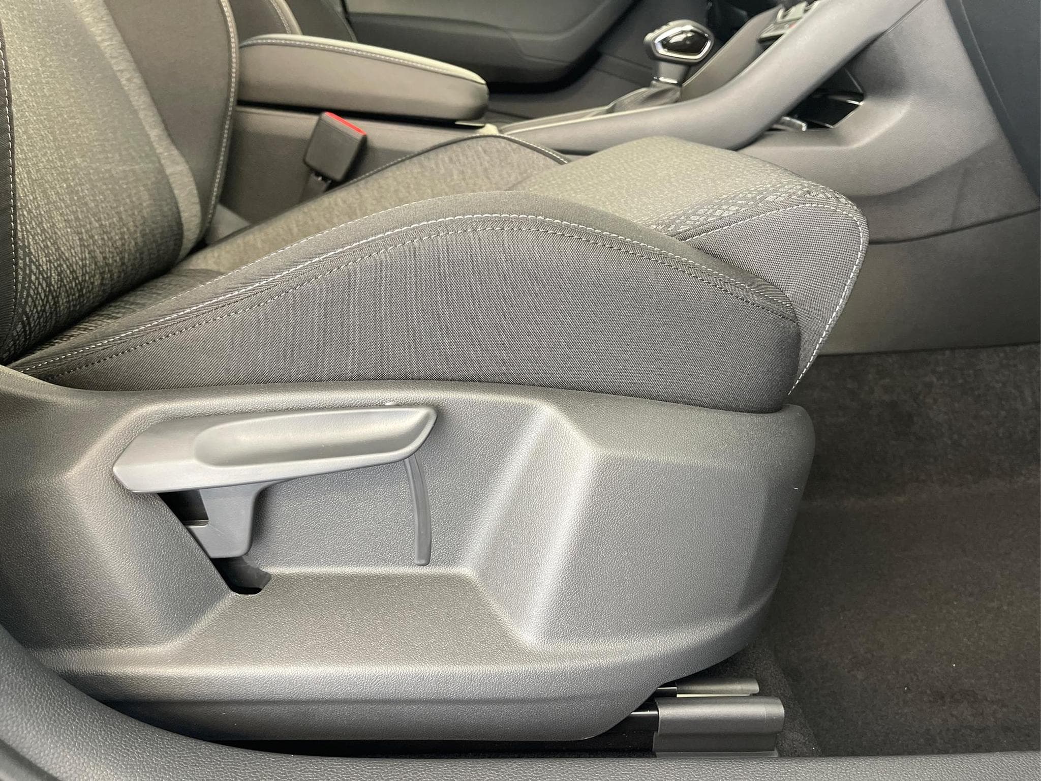 Skoda Karoq Selection (2026) - Photo 14