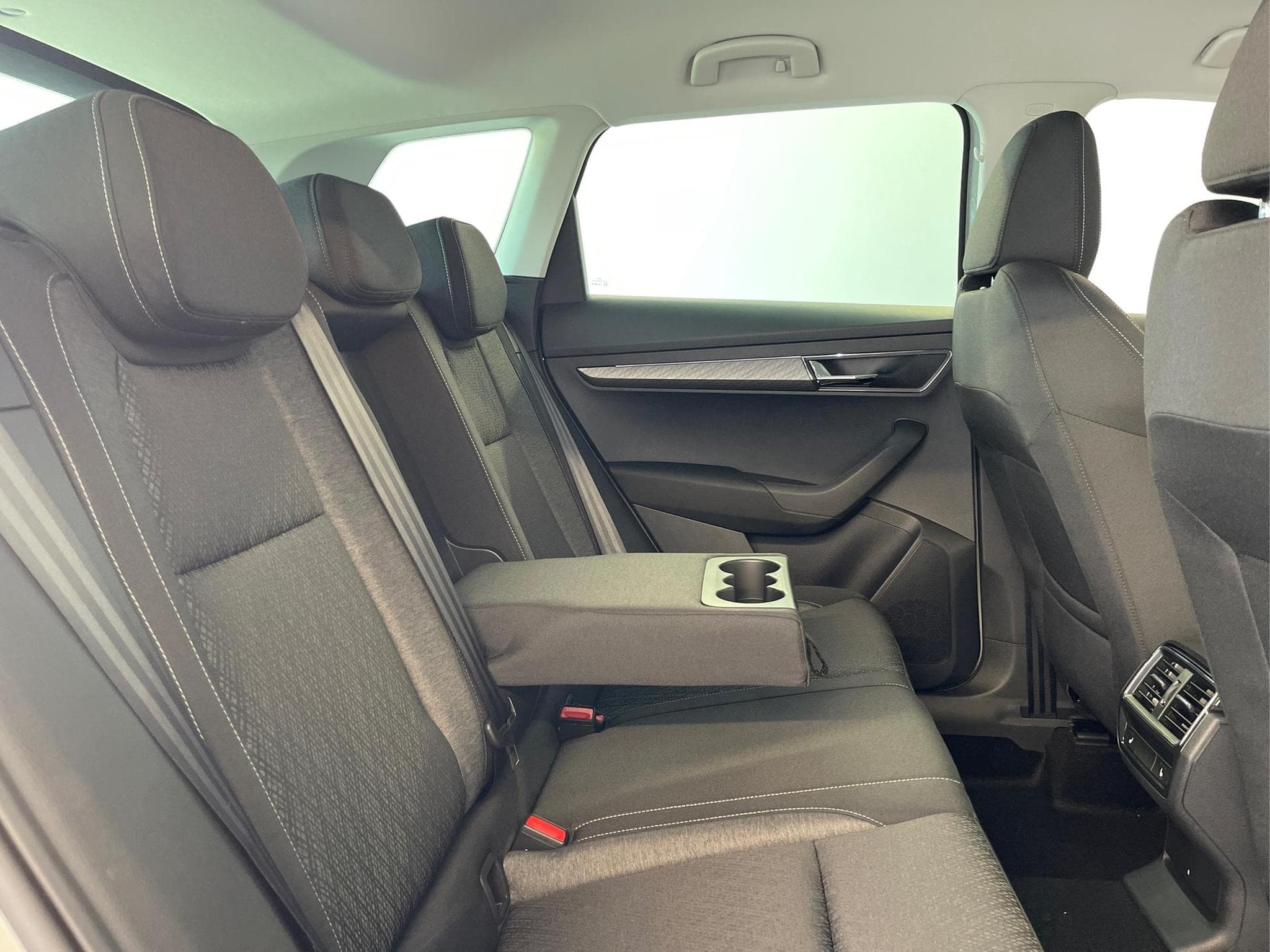 Skoda Karoq Selection (2026) - Photo 15
