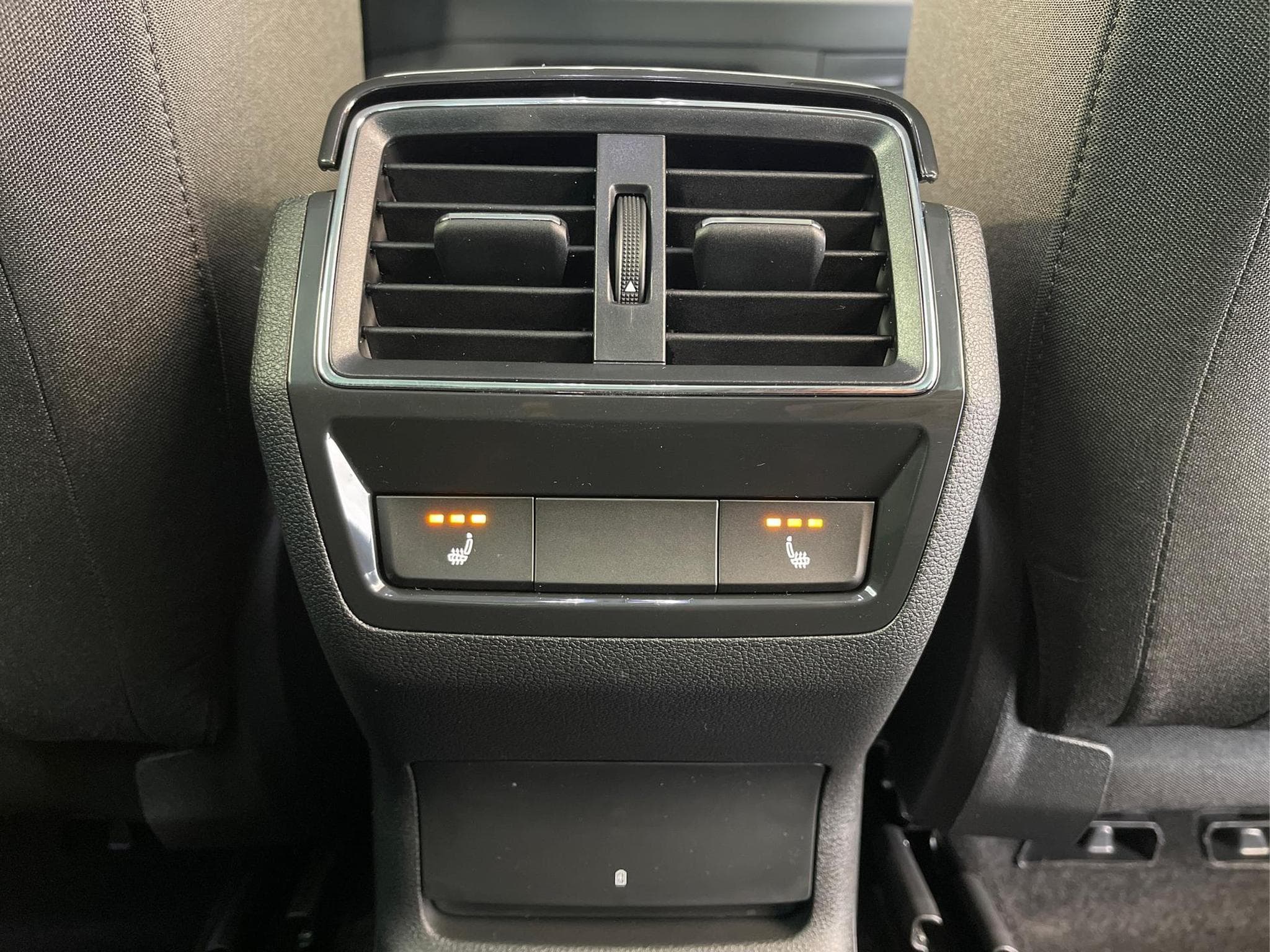 Skoda Karoq Selection (2026) - Photo 16
