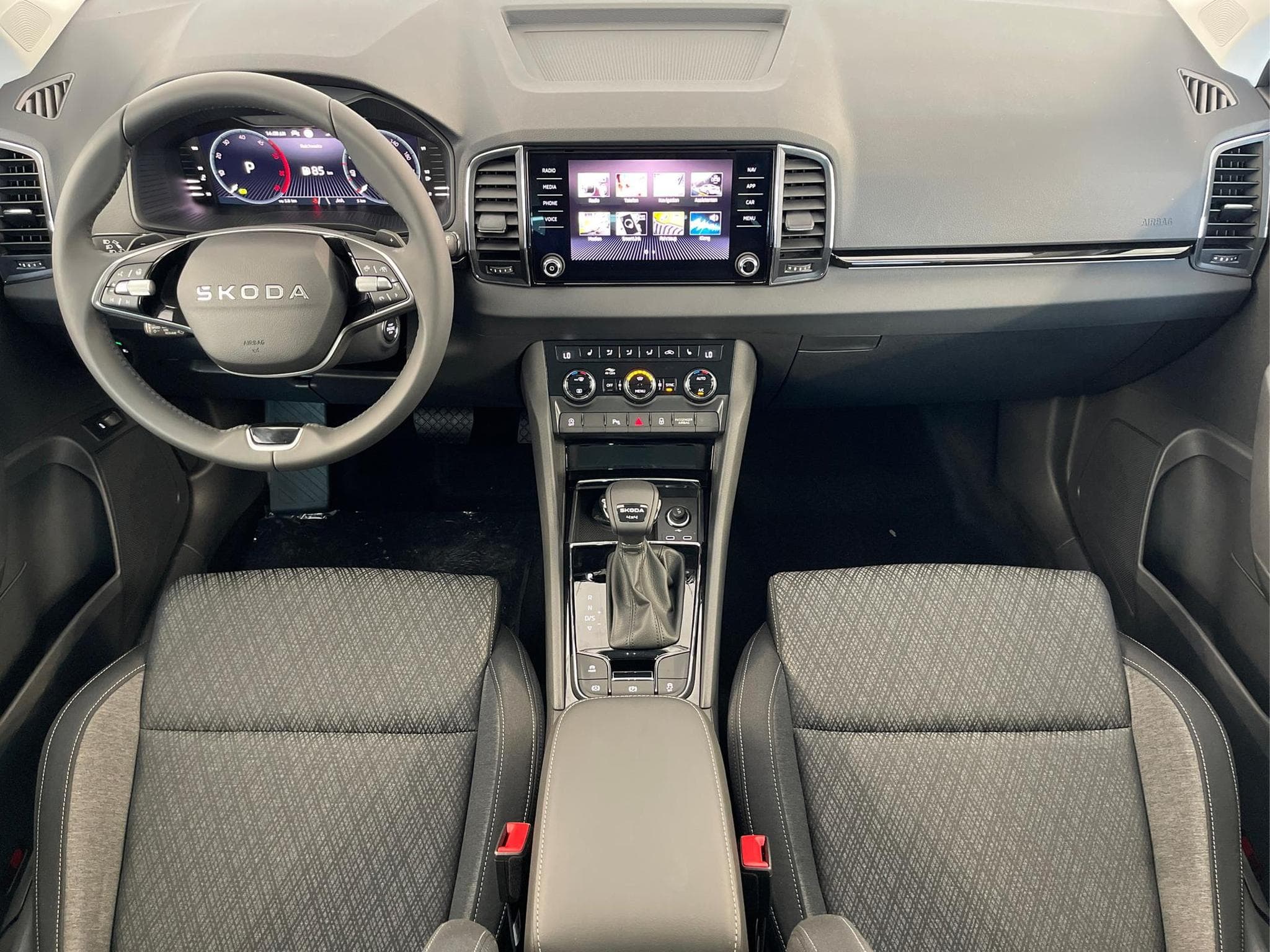 Skoda Karoq Selection (2026) - Photo 6