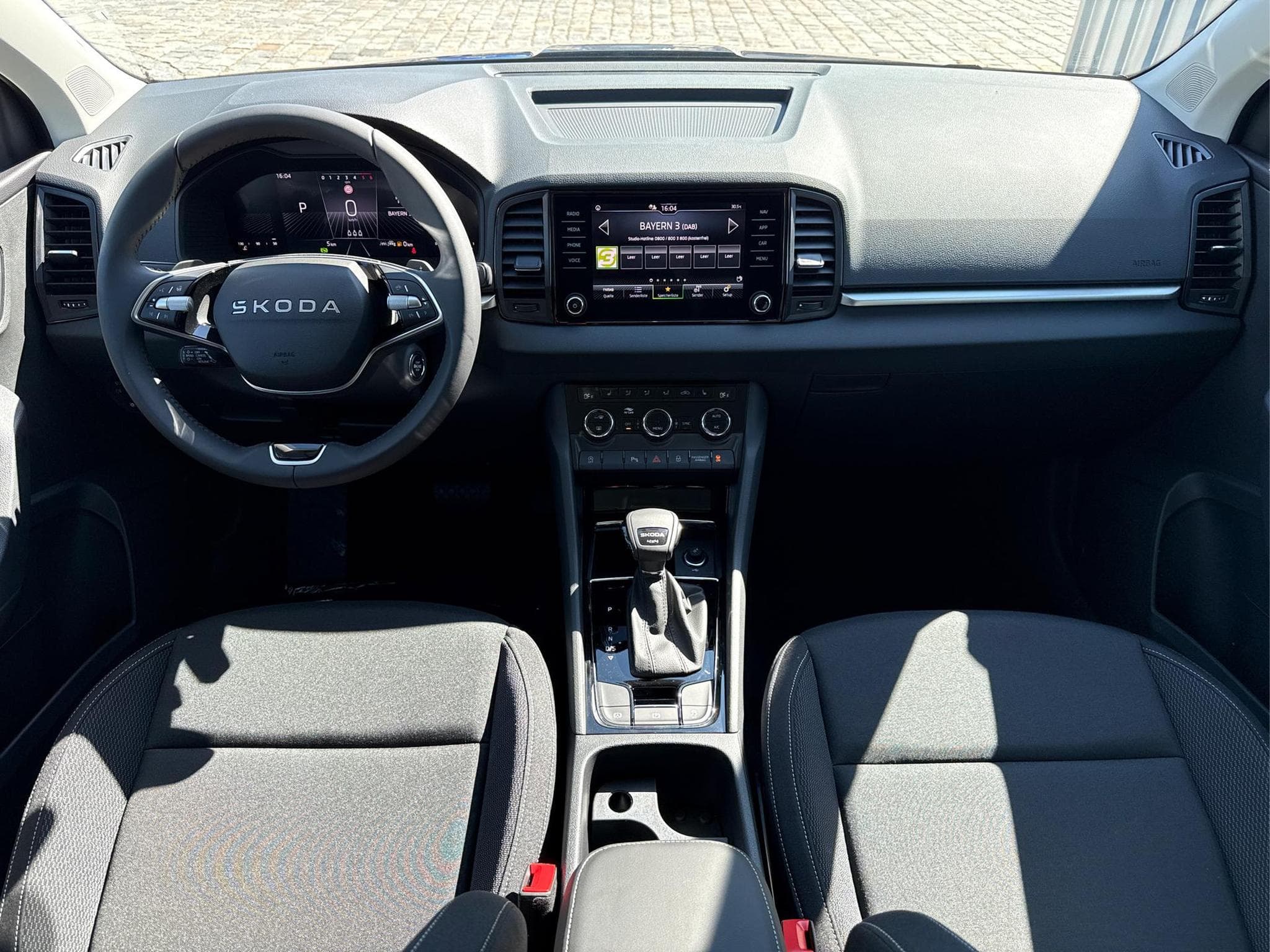 Skoda Karoq EXTRA 2,0 TDI (2026) - Photo 7