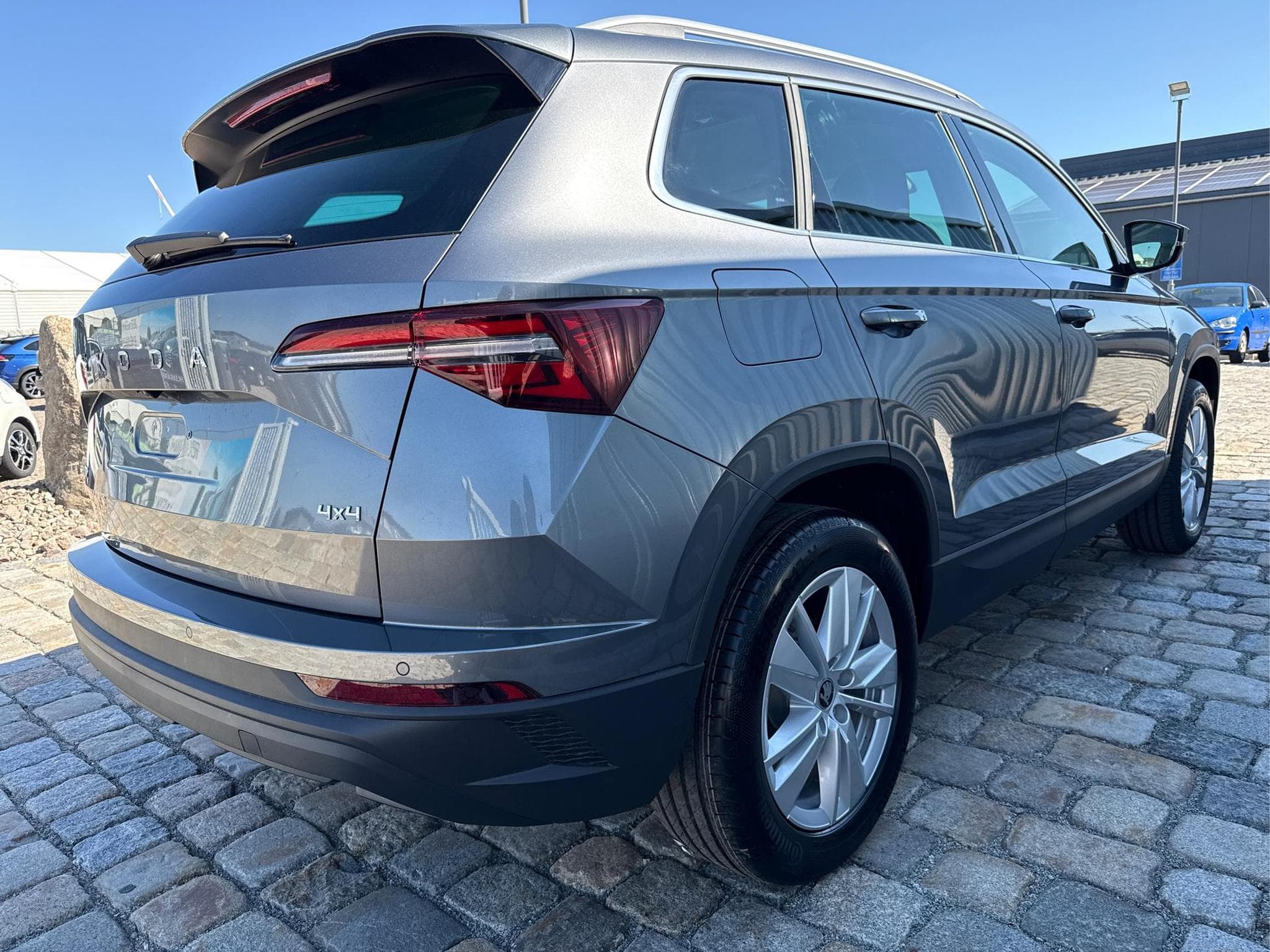 Skoda Karoq EXTRA 2,0 TDI (2026) - Photo 6