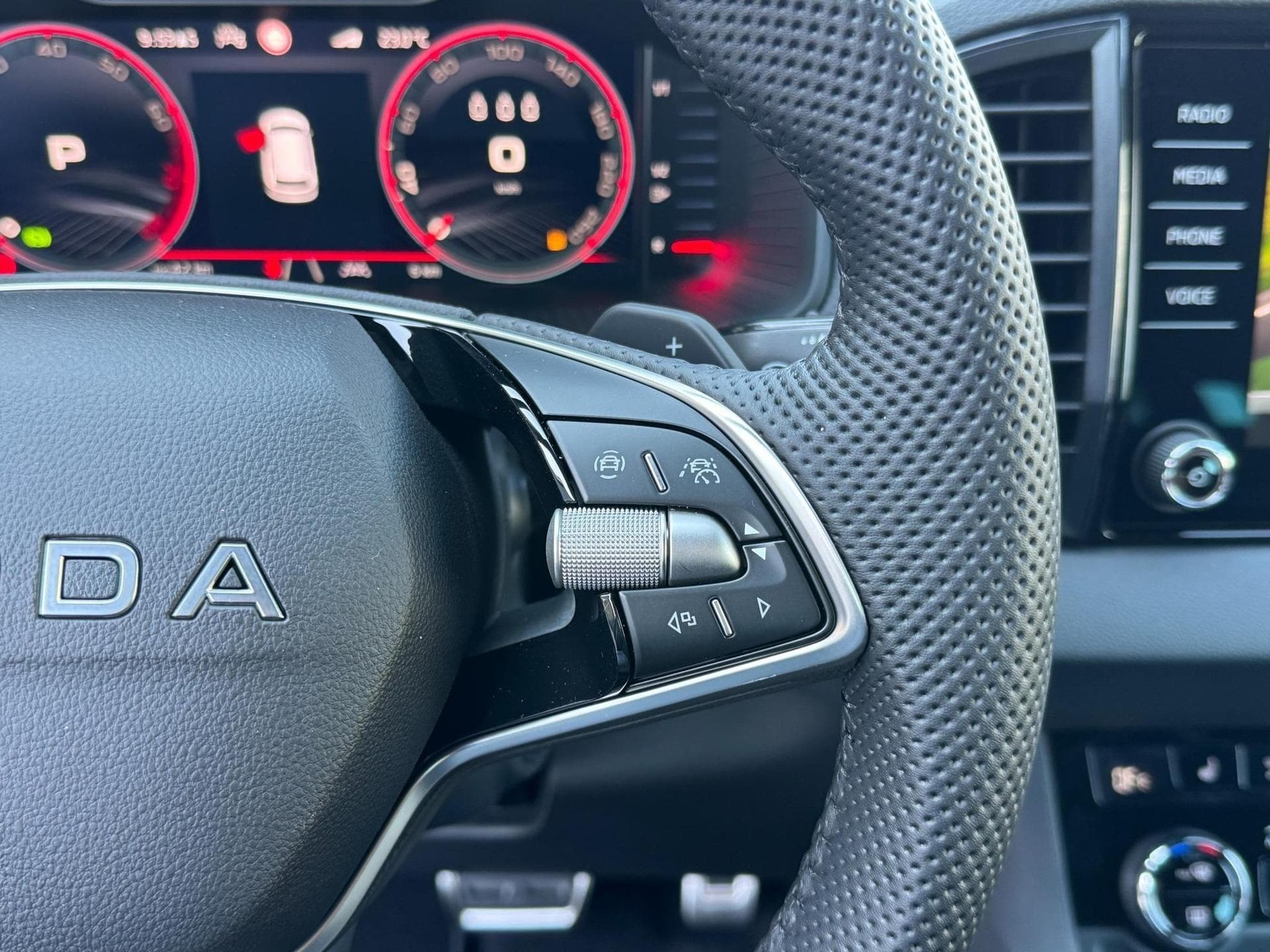 Skoda Karoq Sportline (2026) - Photo 13