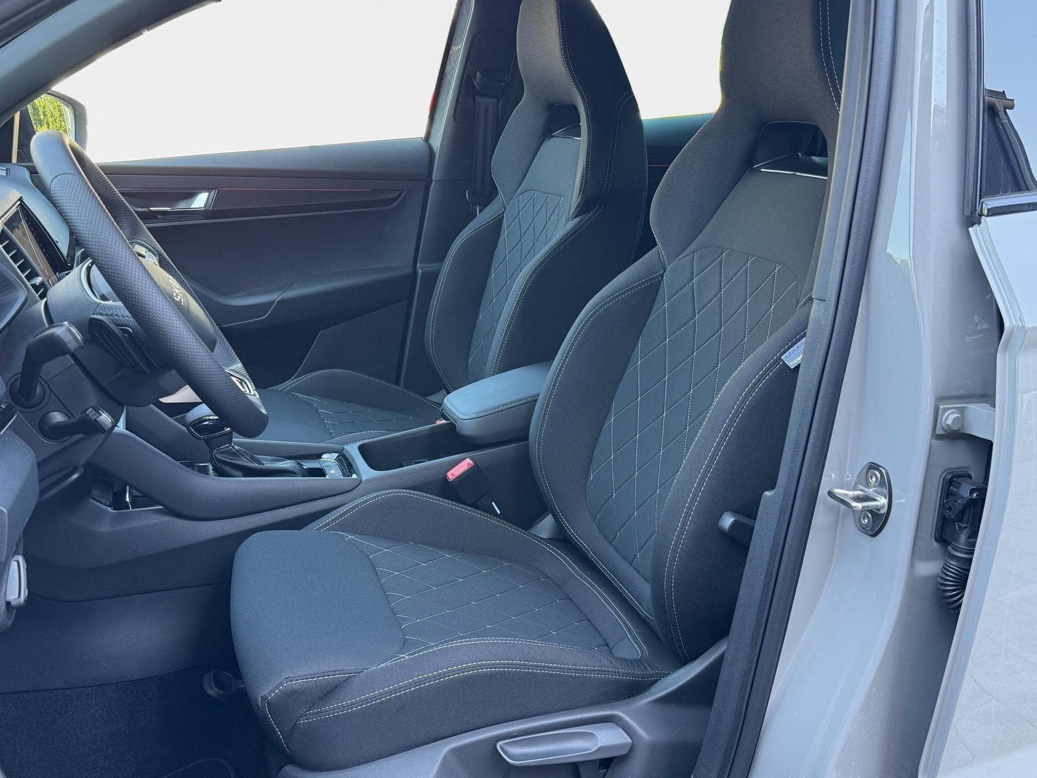 Skoda Karoq Sportline (2026) - Photo 25