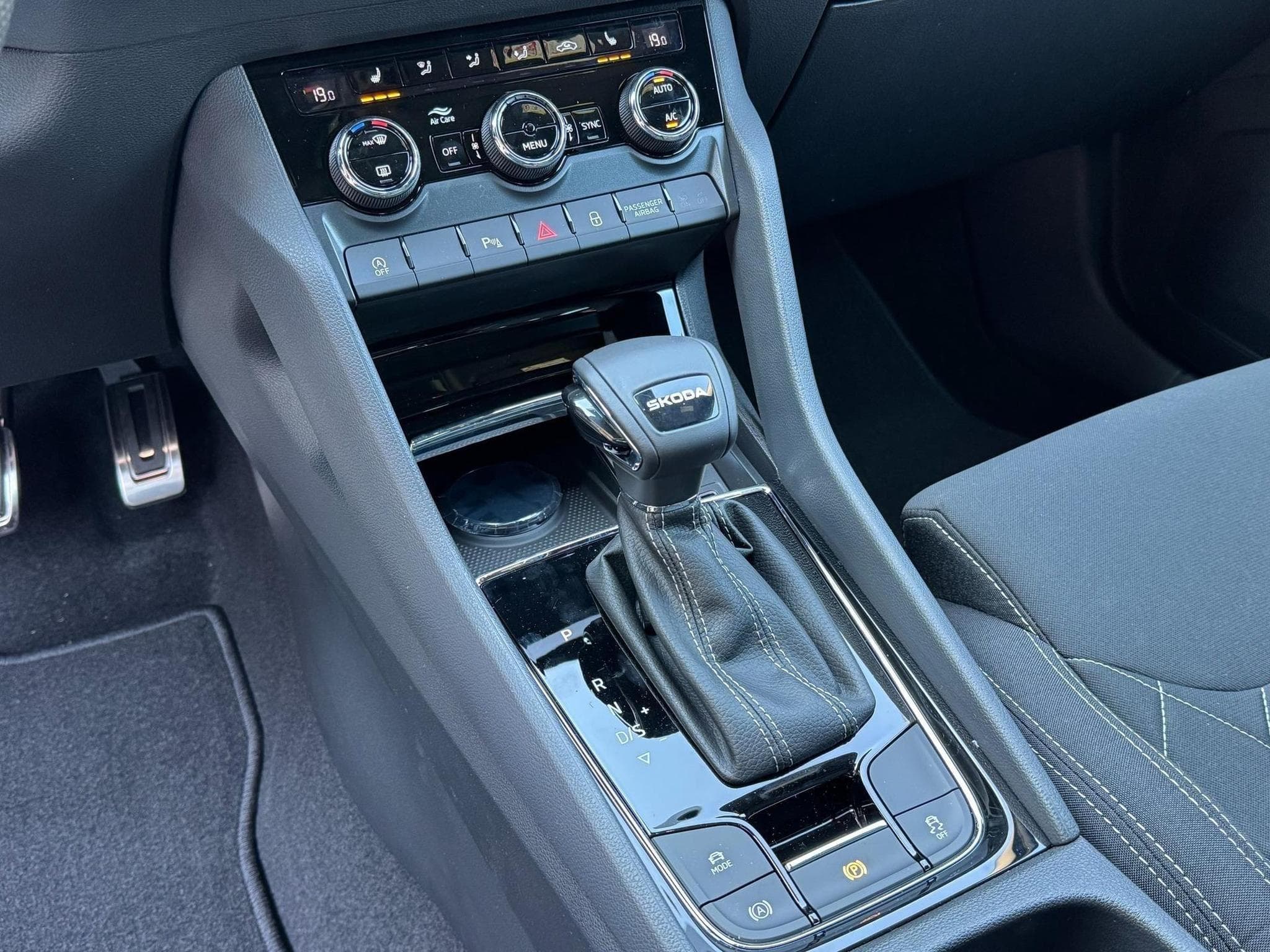 Skoda Karoq Sportline (2026) - Photo 17