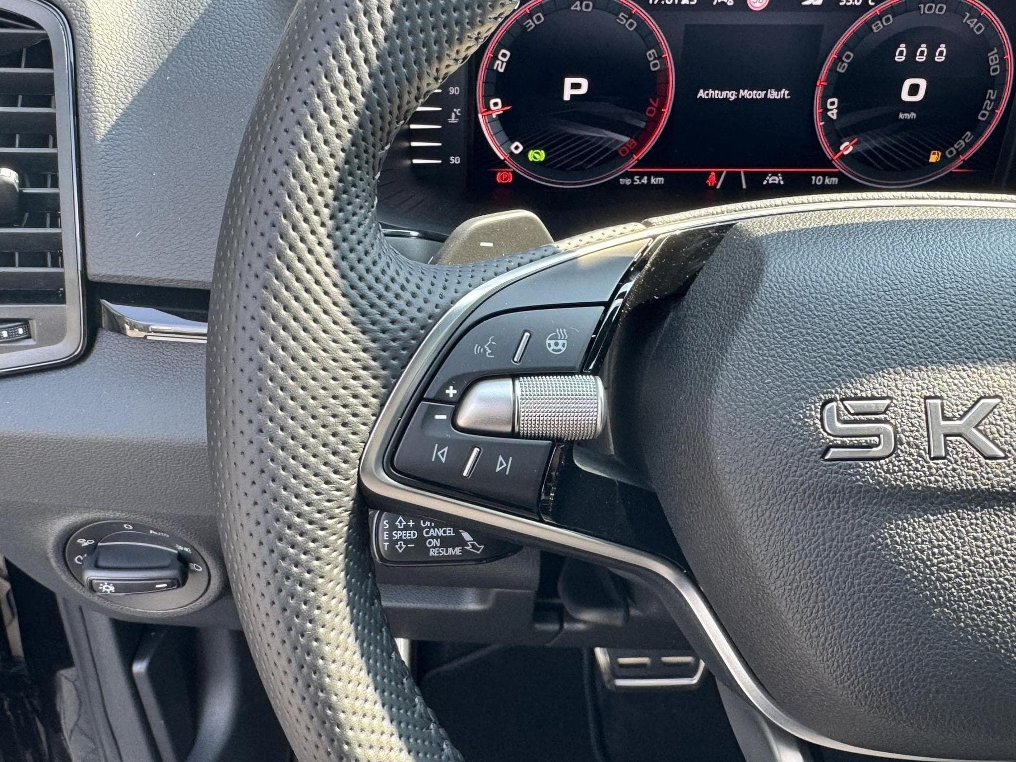 Skoda Karoq Sportline (2026) - Photo 12
