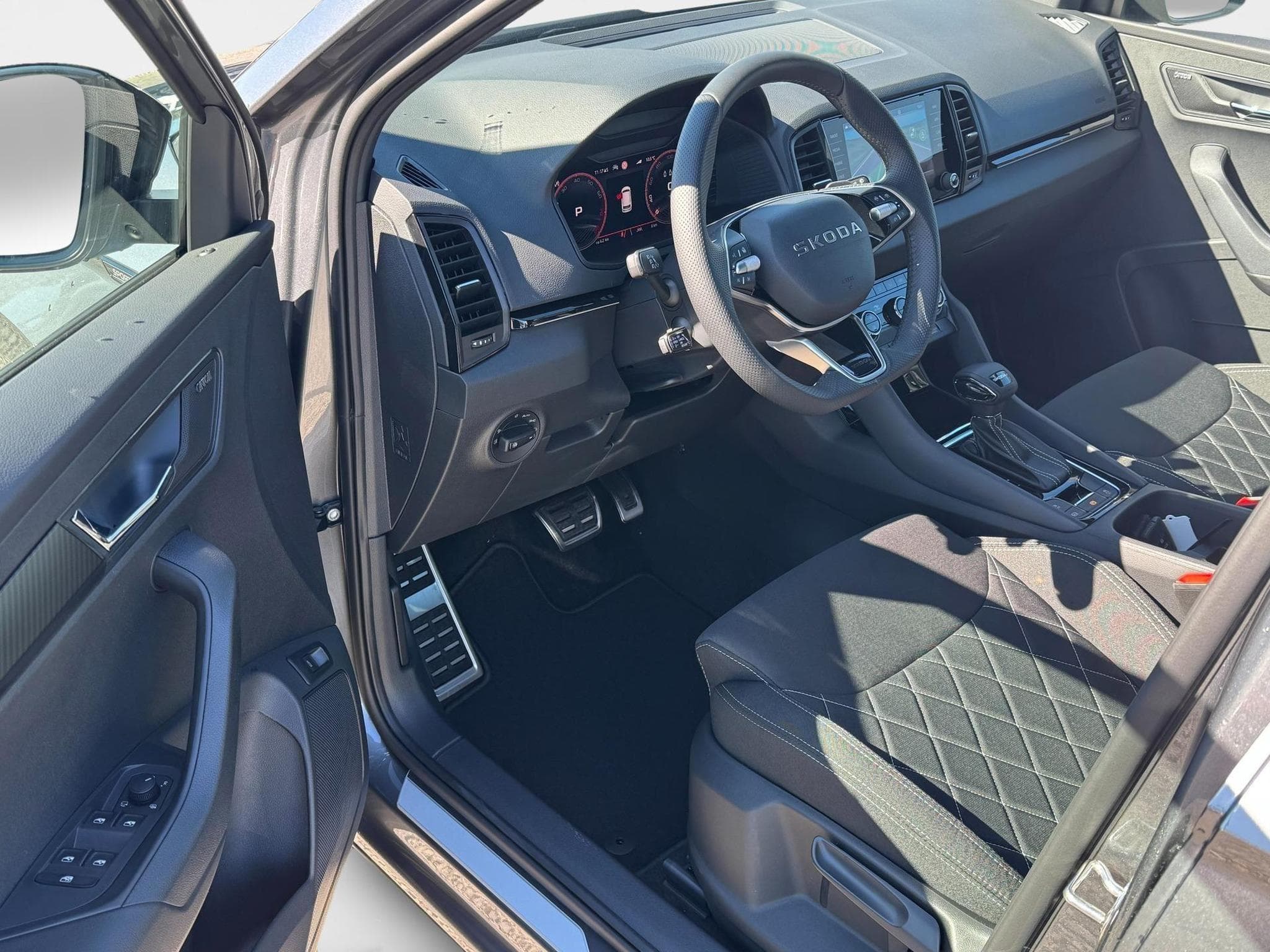 Skoda Karoq Sportline (2026) - Photo 11
