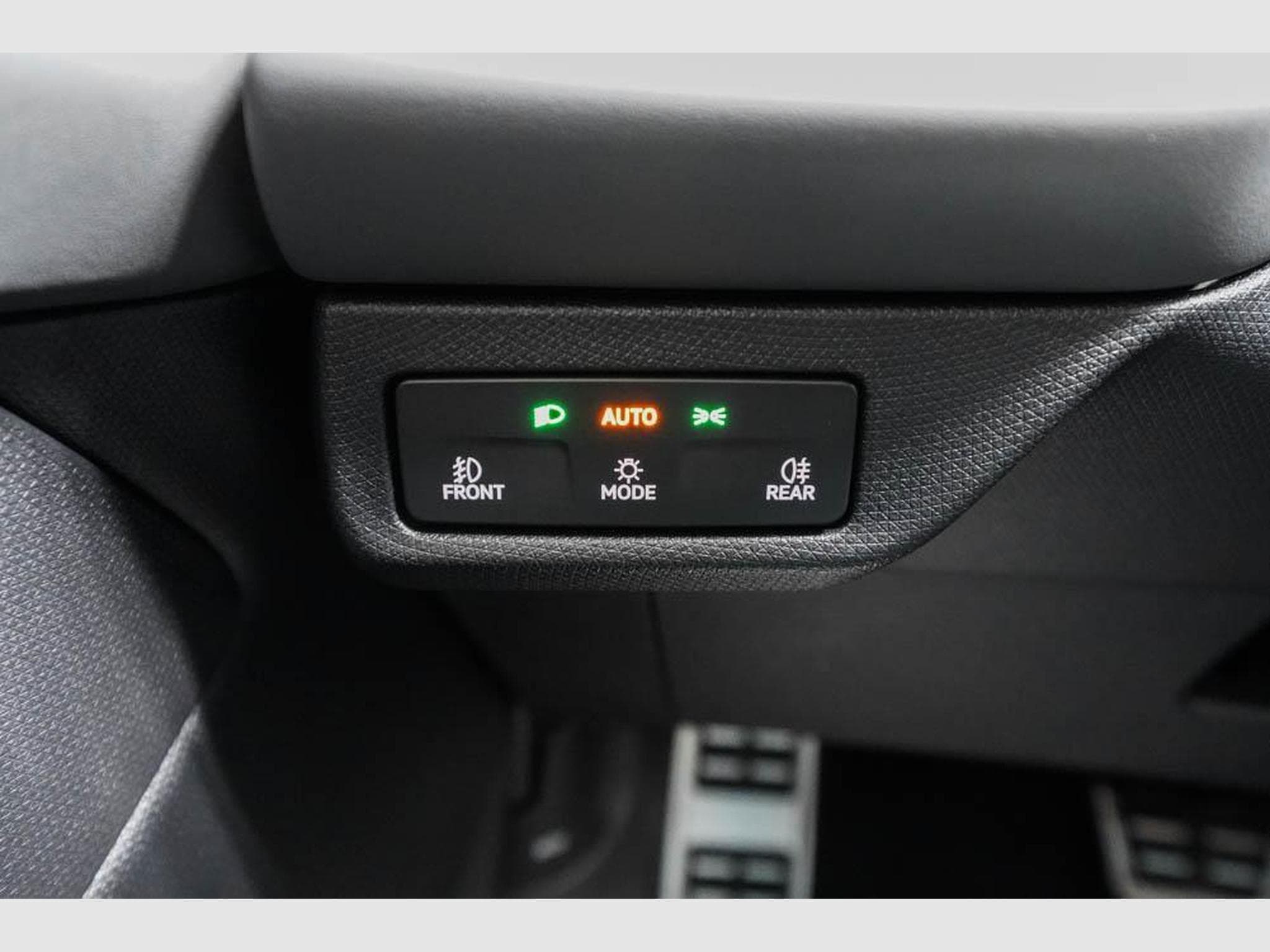Cupra Terramar 1,5 eTSI DSG (2026) - Photo 12