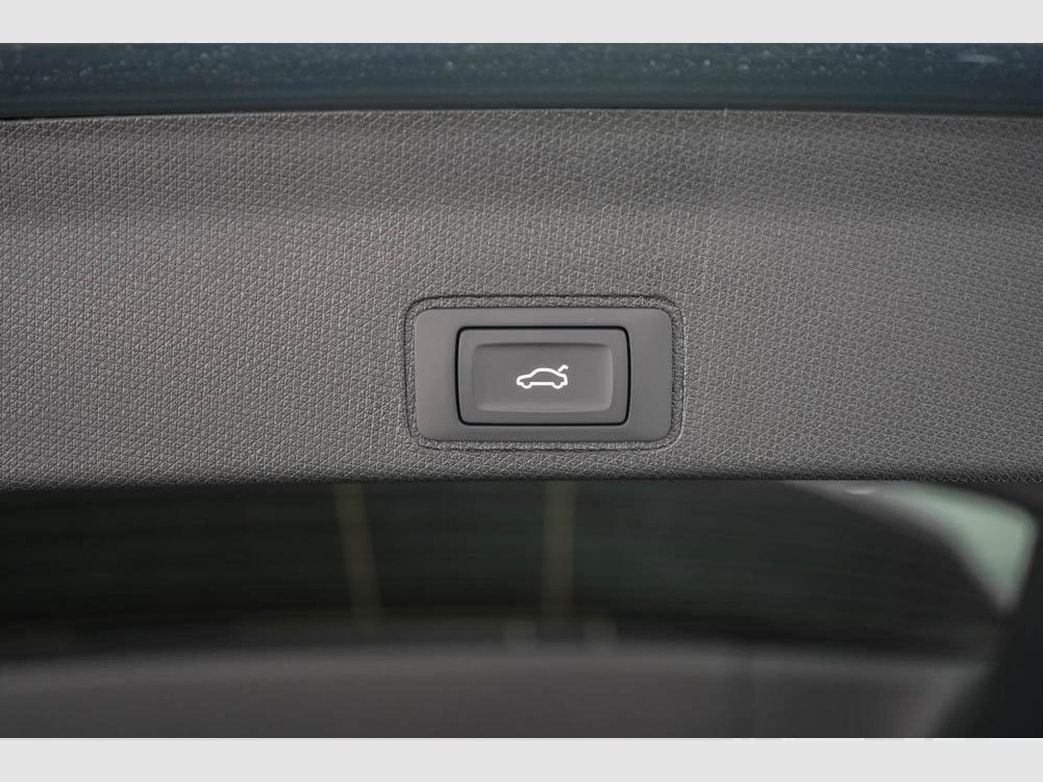 Cupra Terramar 1,5 eTSI DSG (2026) - Photo 21