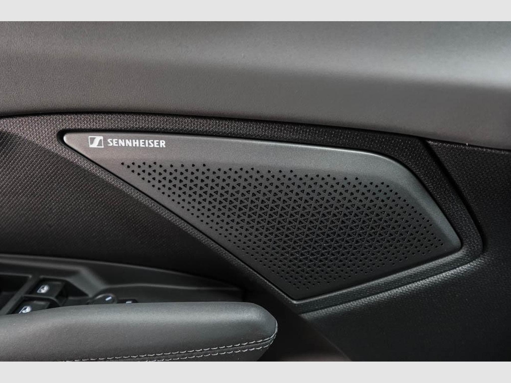 Cupra Terramar 1,5 eTSI DSG (2026) - Photo 24