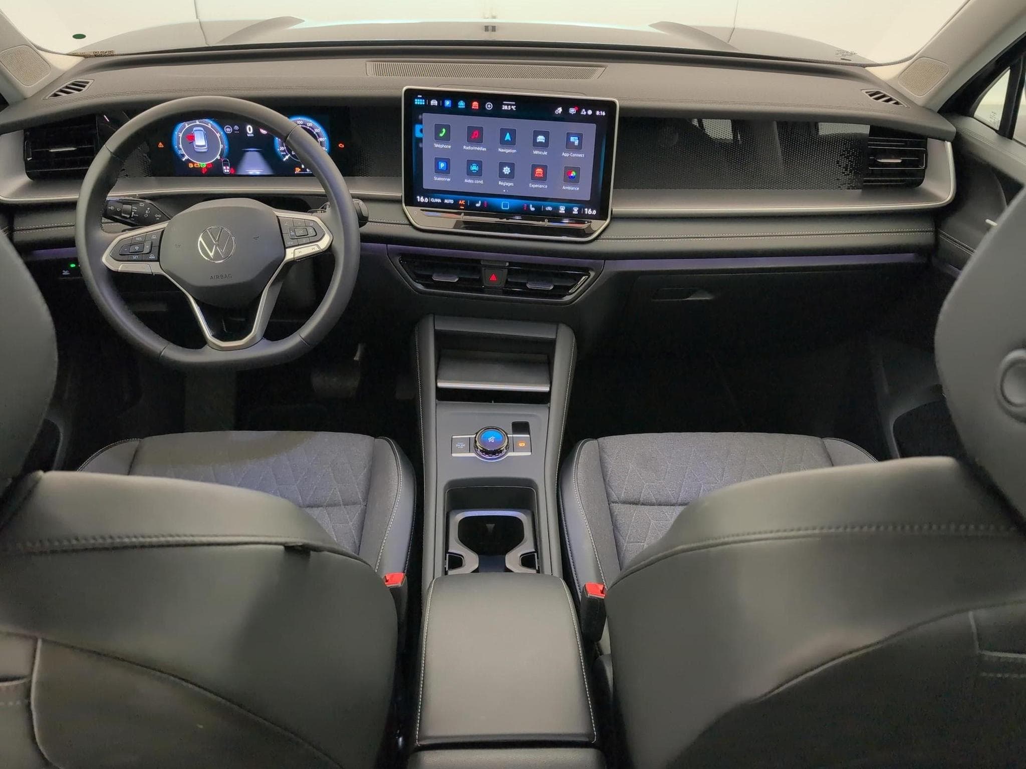 VW Tayron Life Plus 7pl (2025) - Photo 13