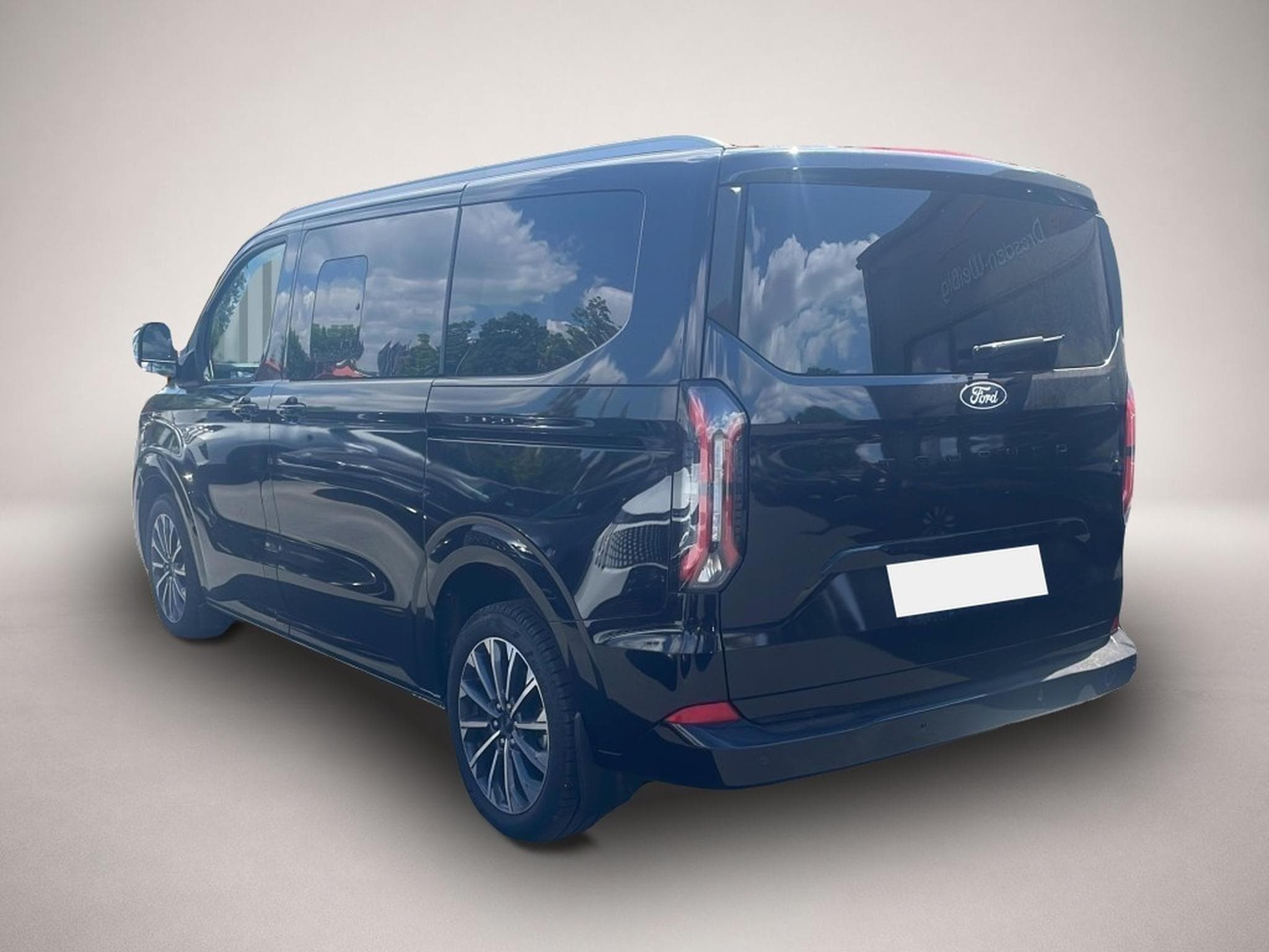Ford Tourneo (2025) - Foto 3