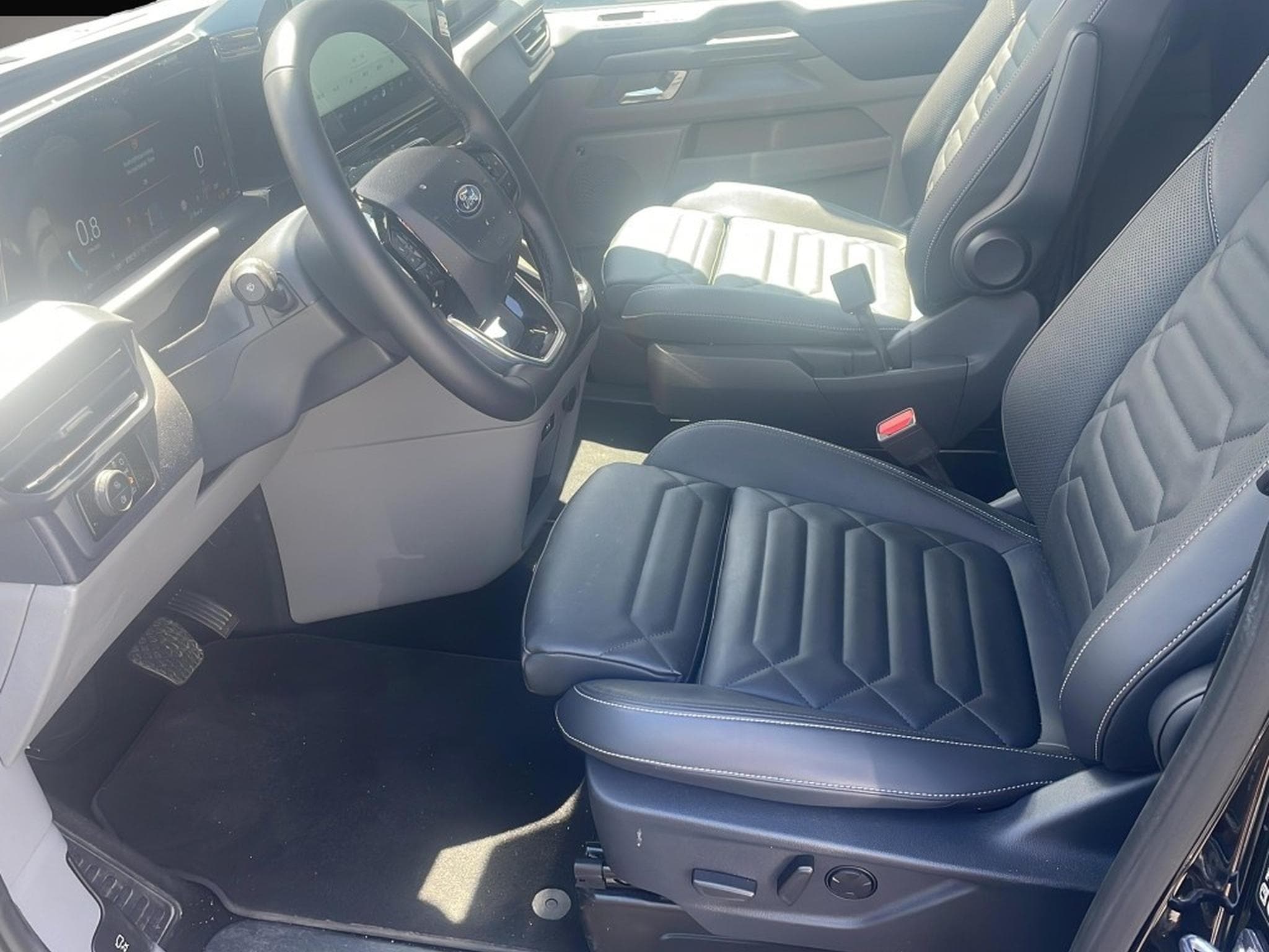 Ford Tourneo (2025) - Foto 6