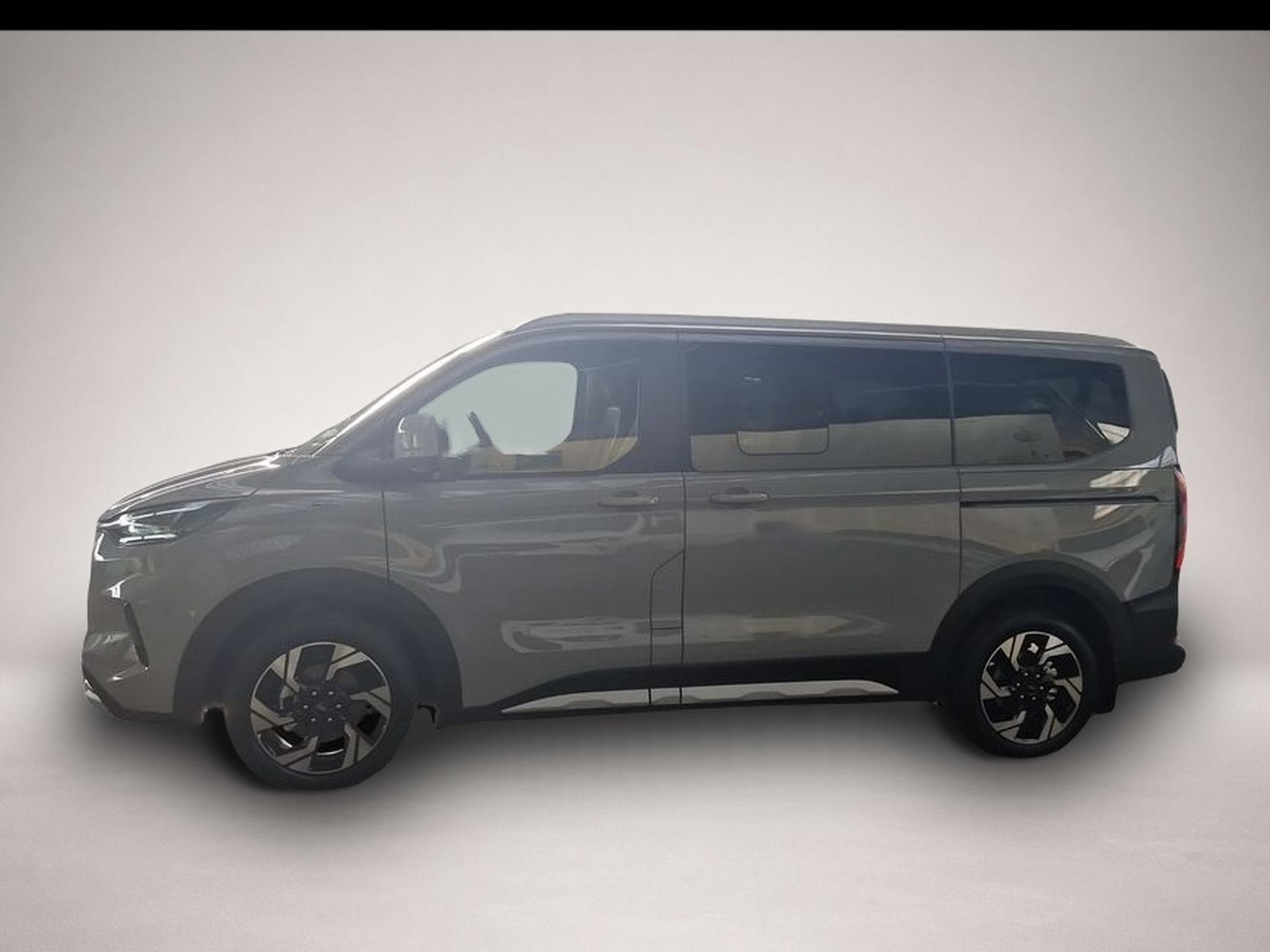 Ford Tourneo (2026) - Foto 1