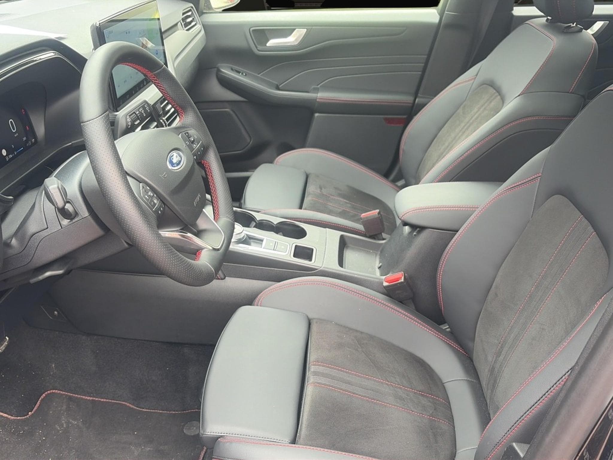 Ford Kuga (2025) - Foto 5