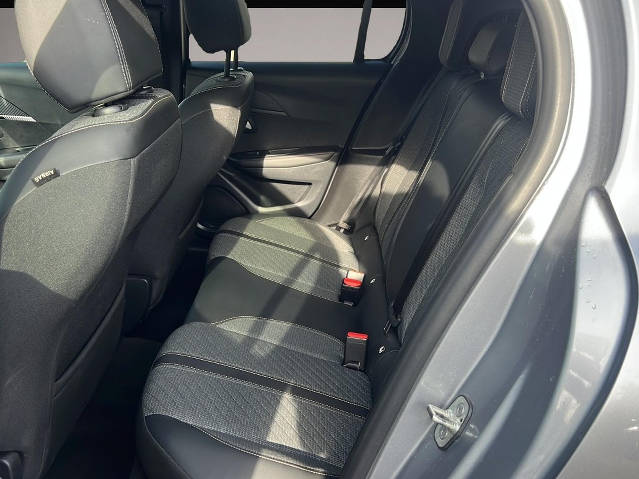 Peugeot 208 (2025) - Foto 6