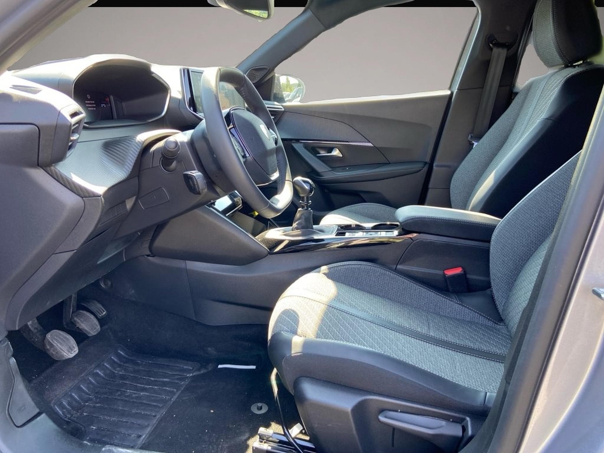 Peugeot 2008 (2025) - Foto 3