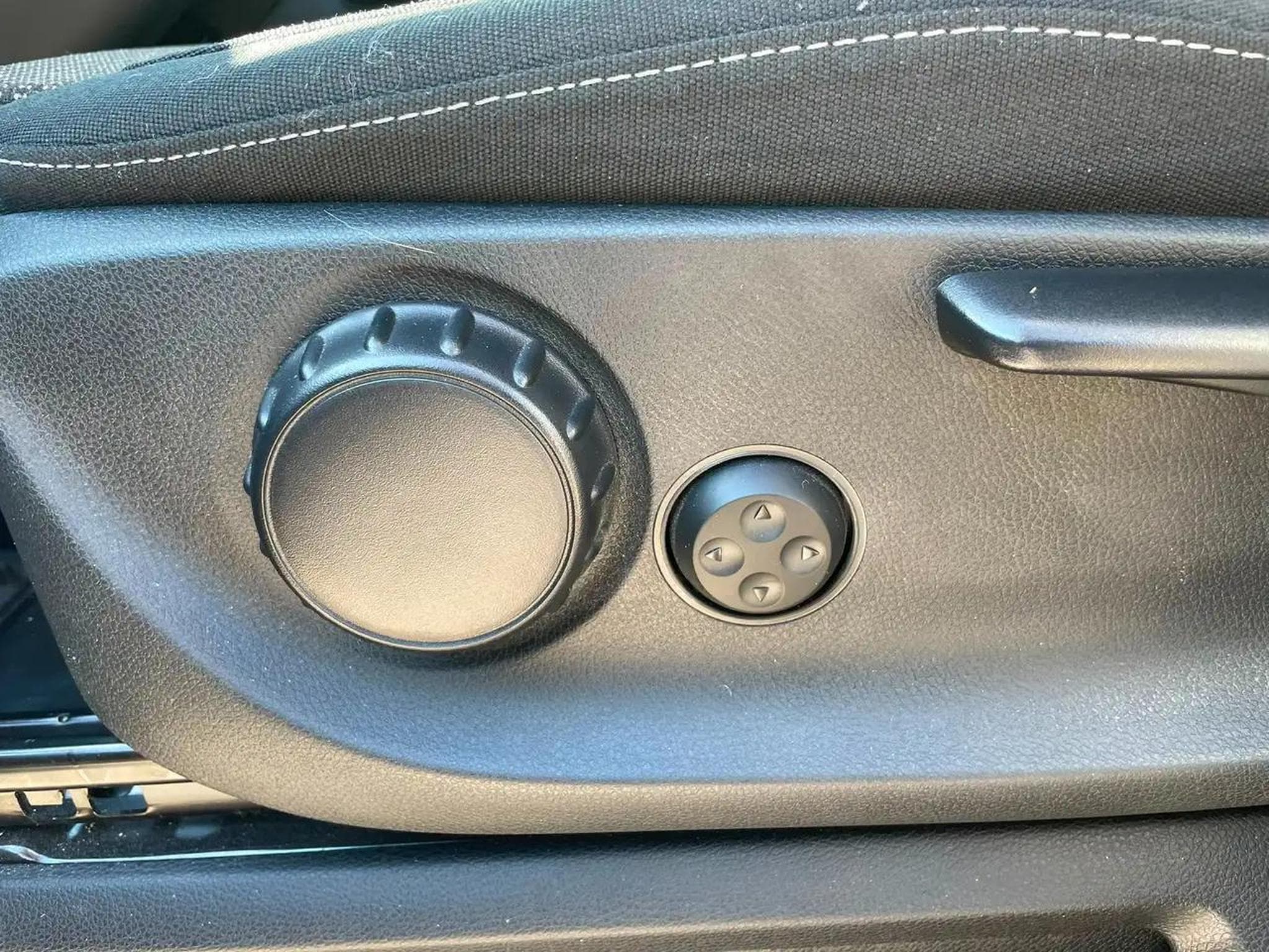 Mercedes 250 (2025) - Foto 11