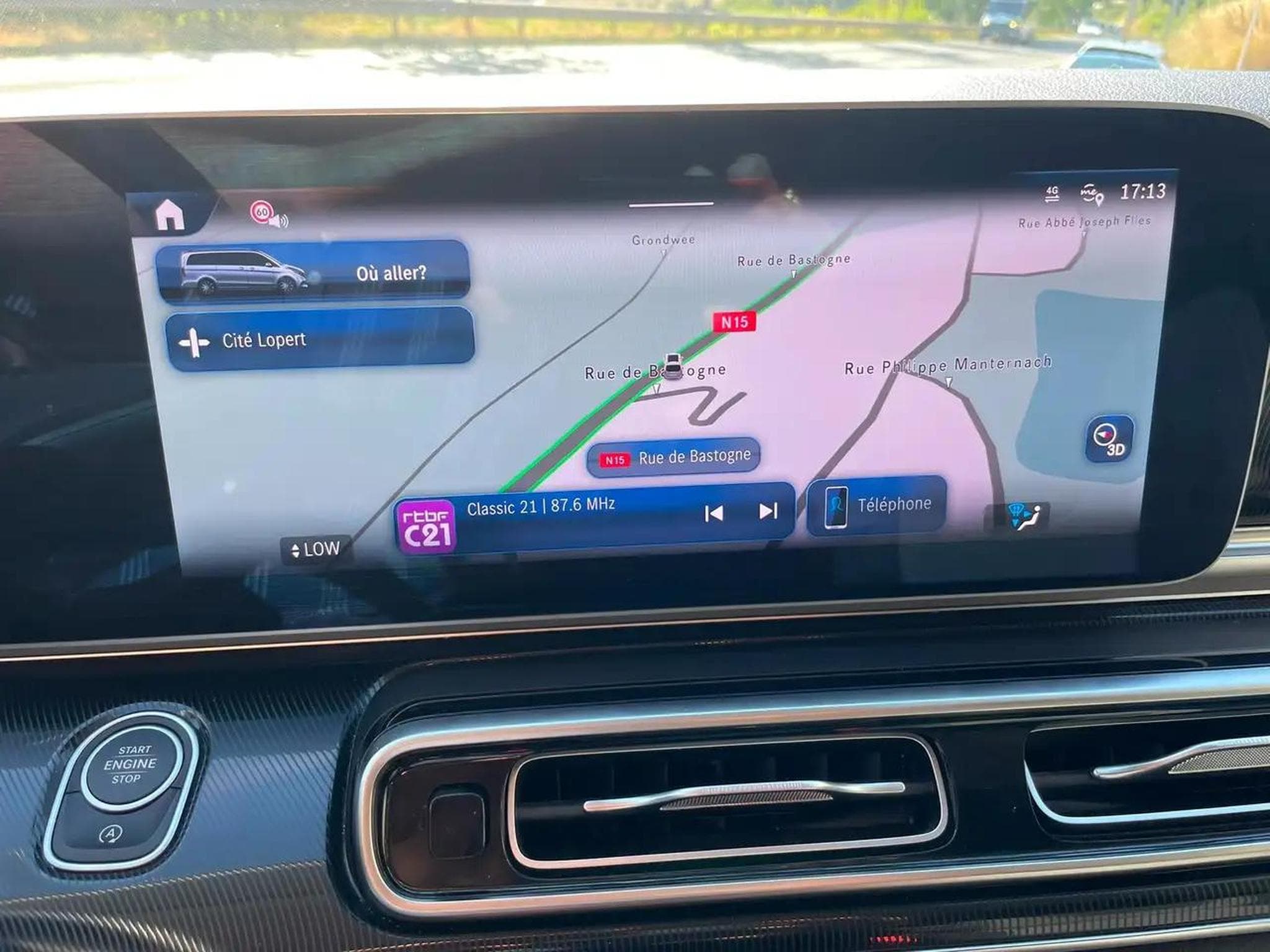 Mercedes 250 (2025) - Foto 18